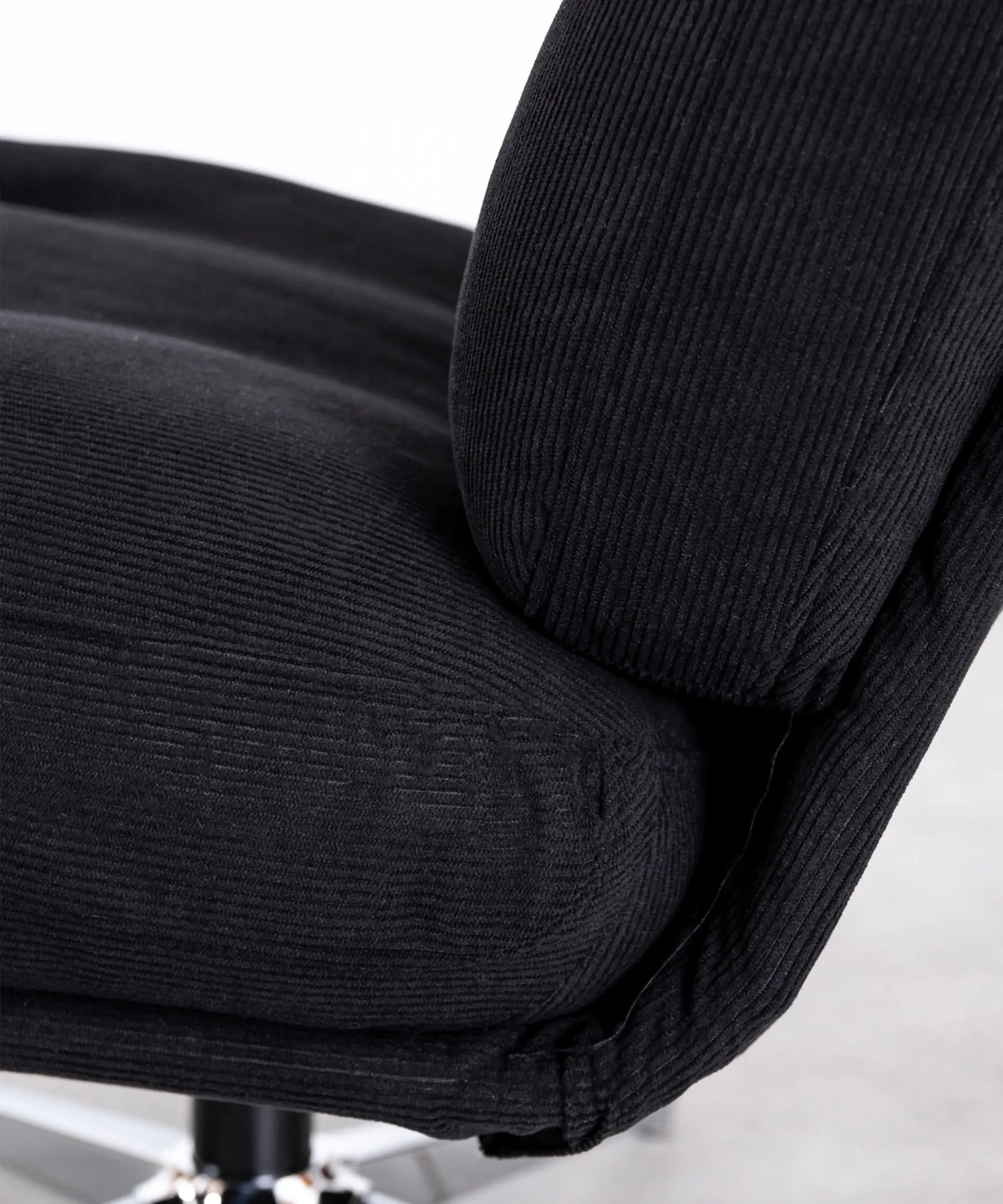 Sillón Giratorio Tapizado Orbit