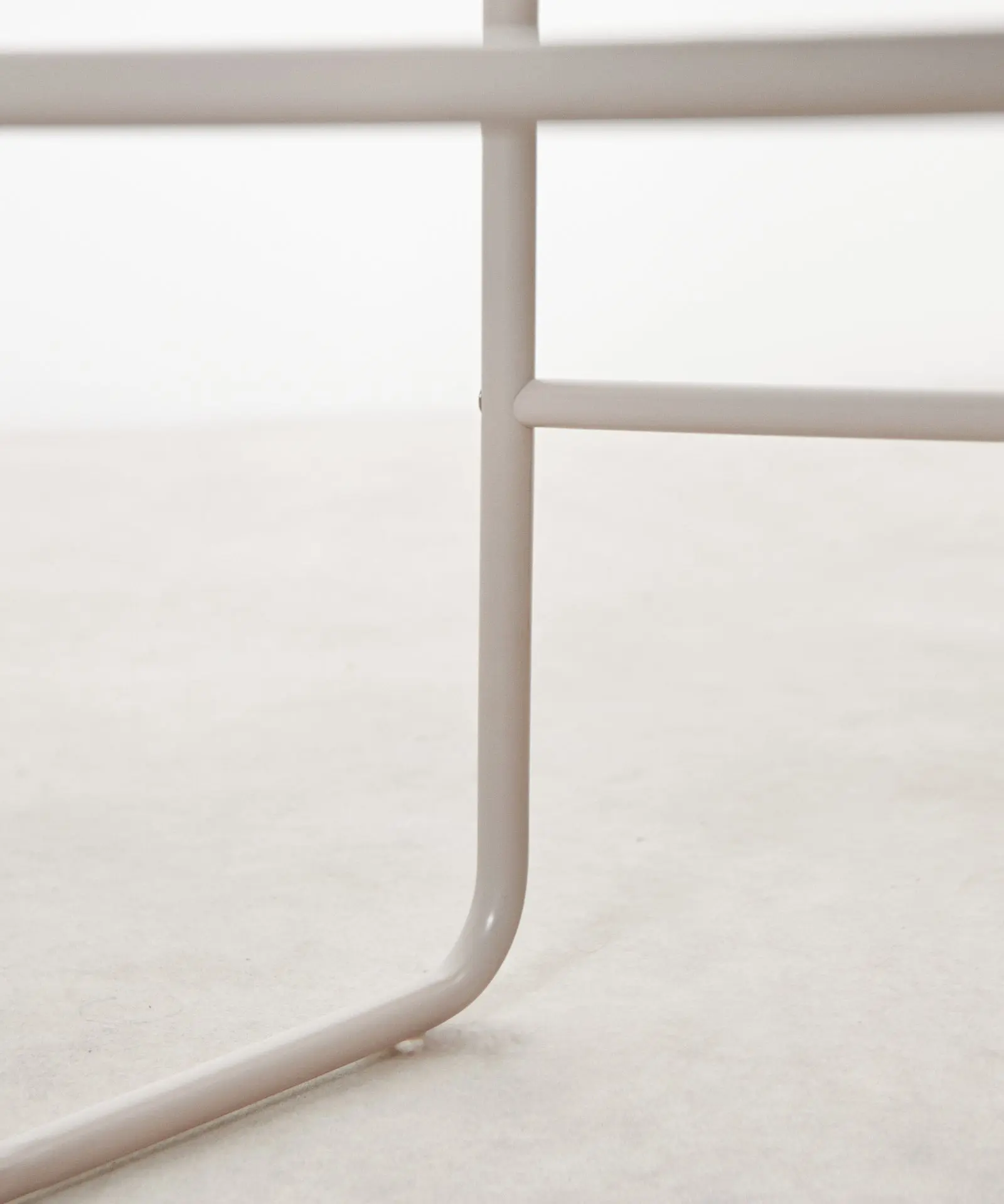 Taburete en Polipropileno y Metal Veko