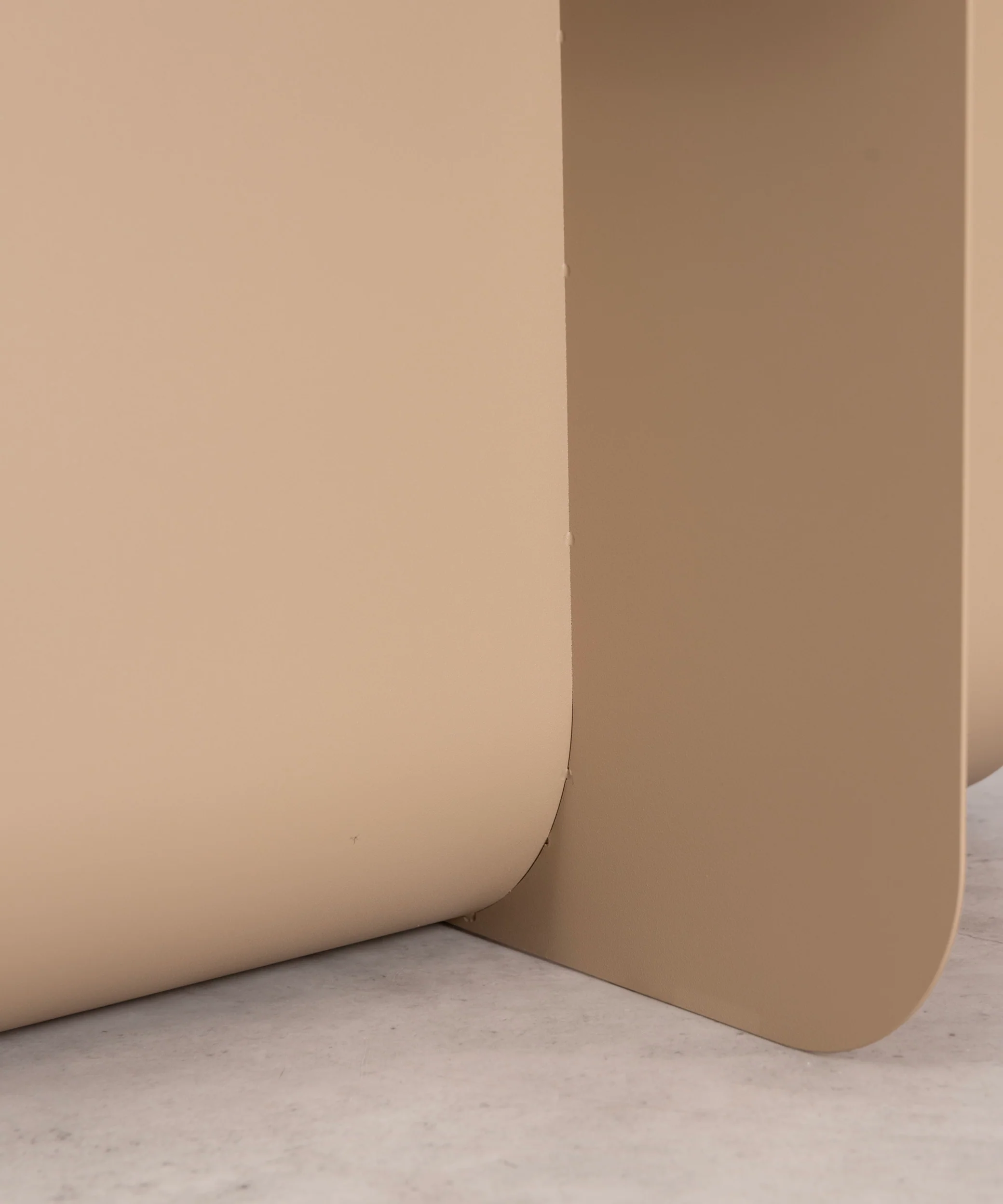 Mesita Auxiliar Dama (40x30x40 cm)