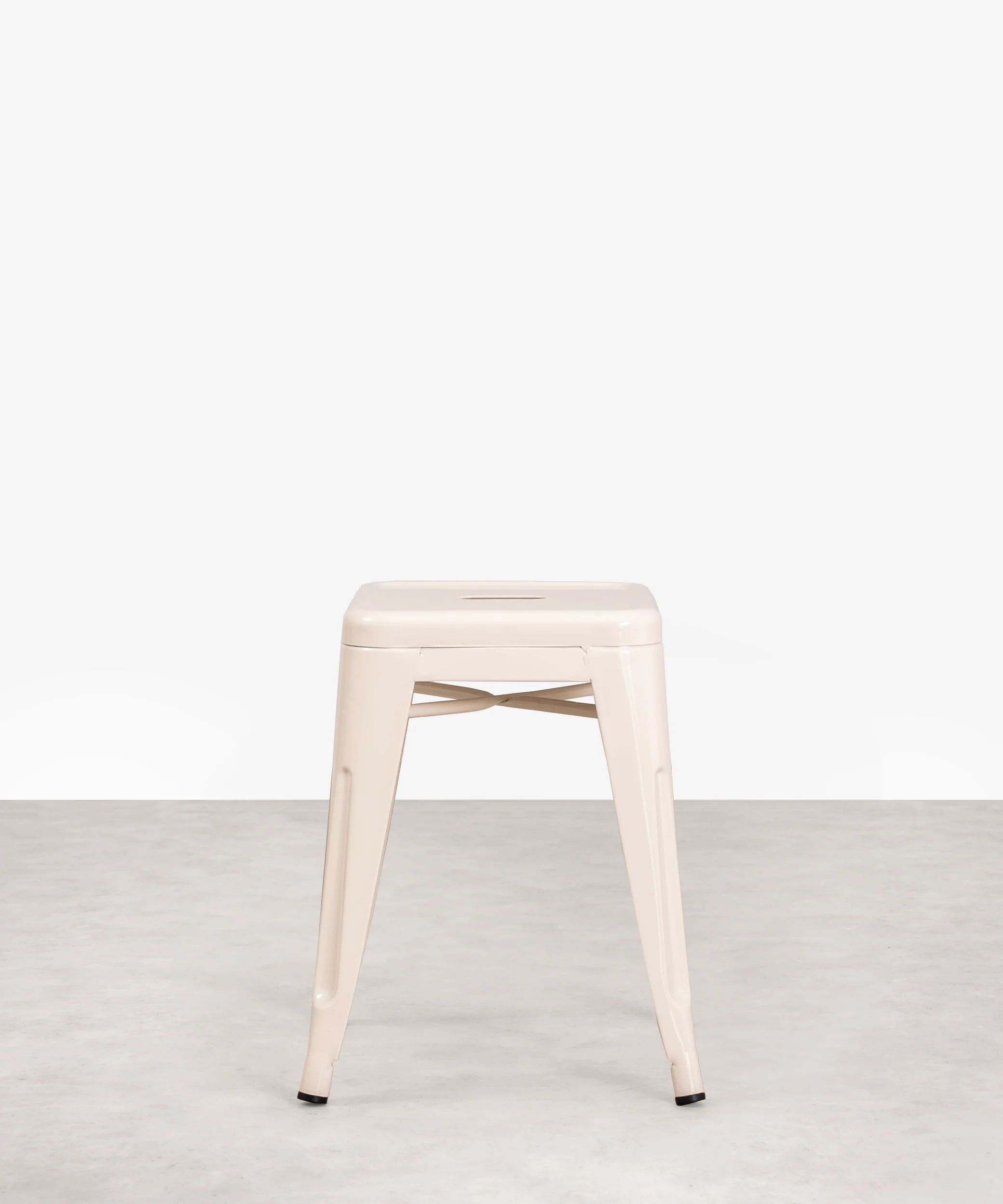 Taburete Bajo de Metal Tolik