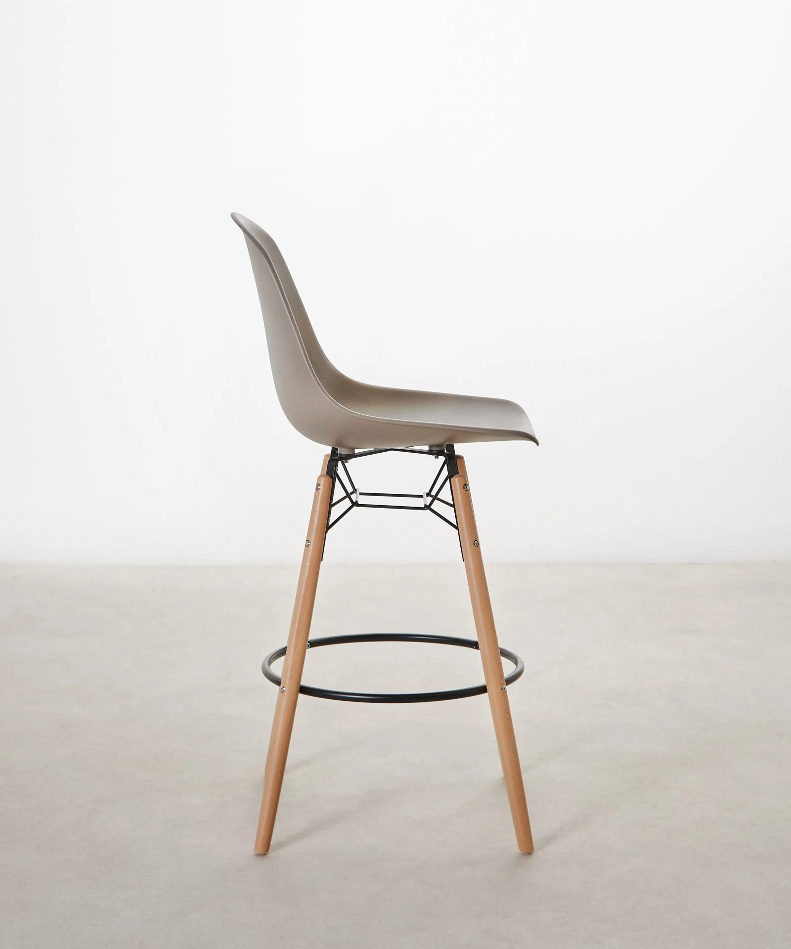 Taburete de Polipropileno y Madera Elon