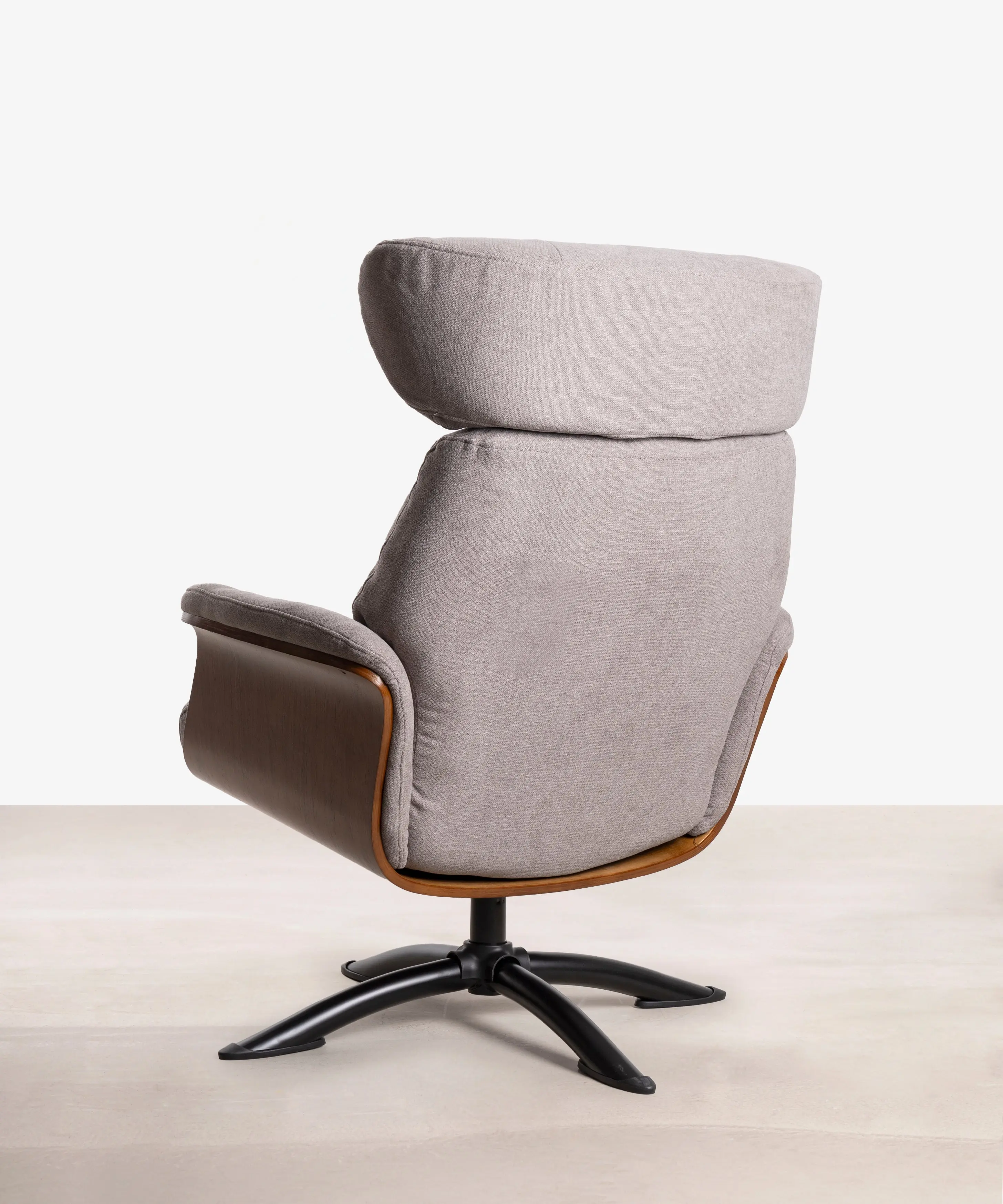 Sillón Reclinable en Madera y Tapizado con Reposapiés Osaka