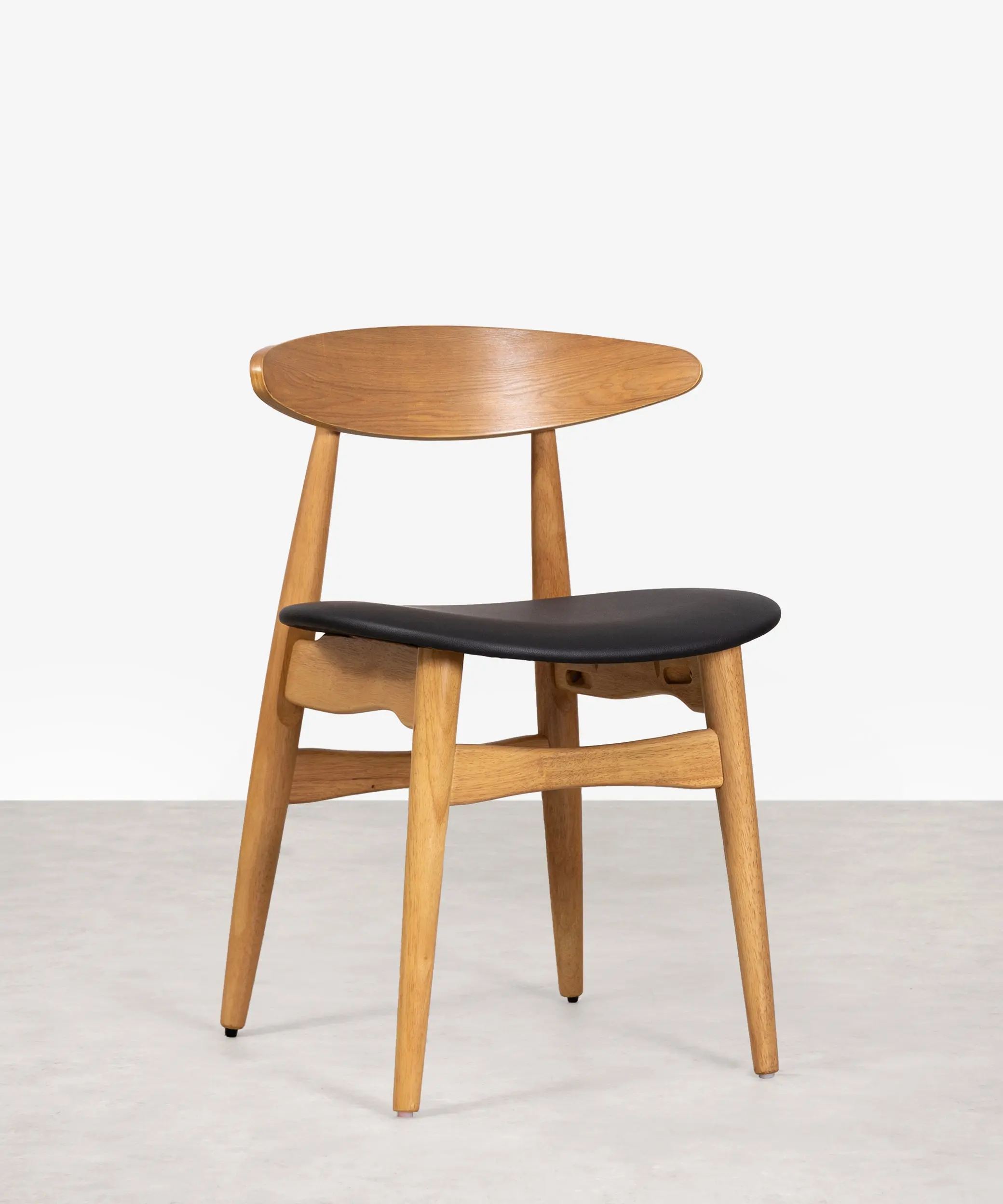 Silla de Comedor en Madera Acolchada Kyoto