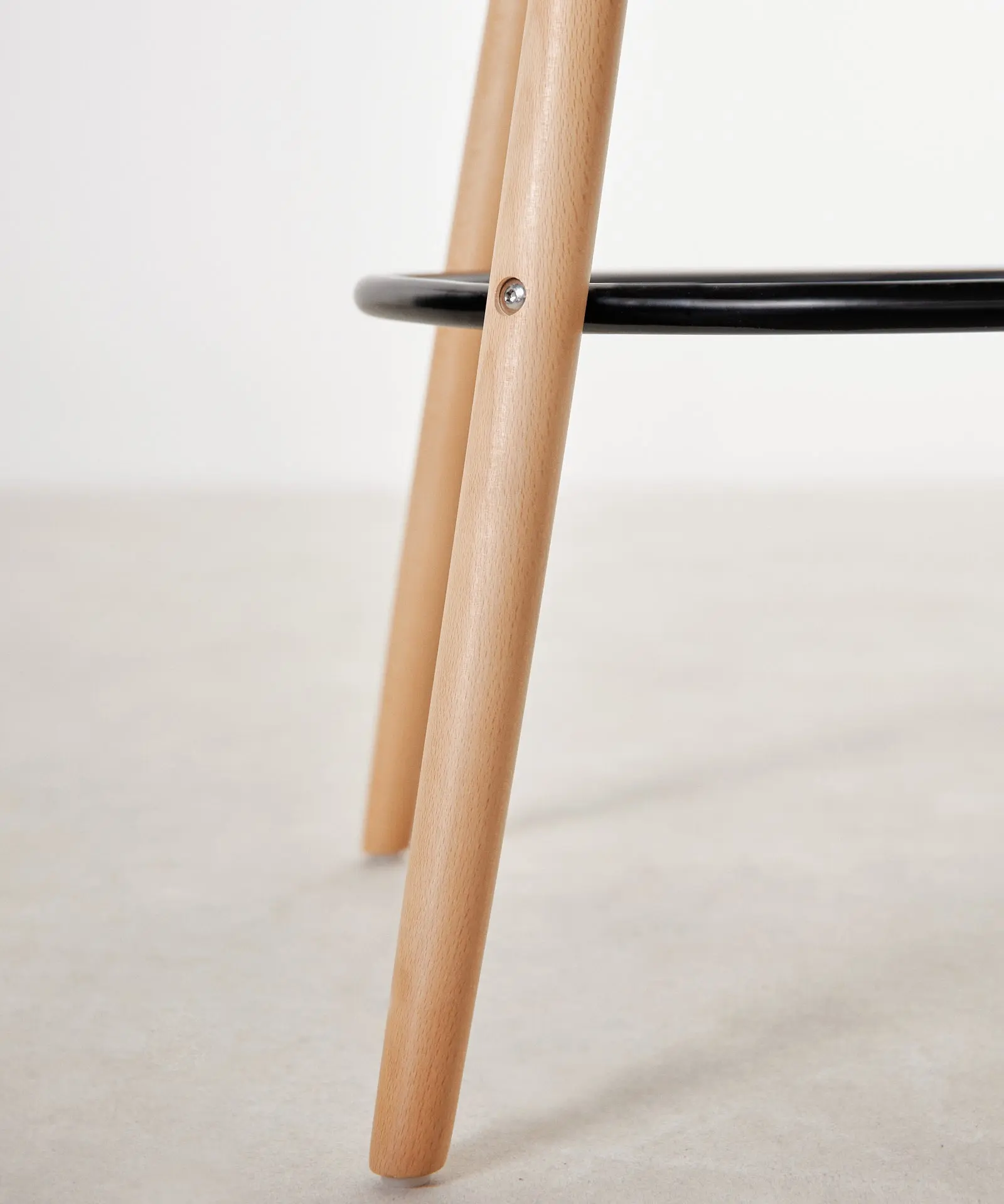 Taburete de Polipropileno y Madera Elon