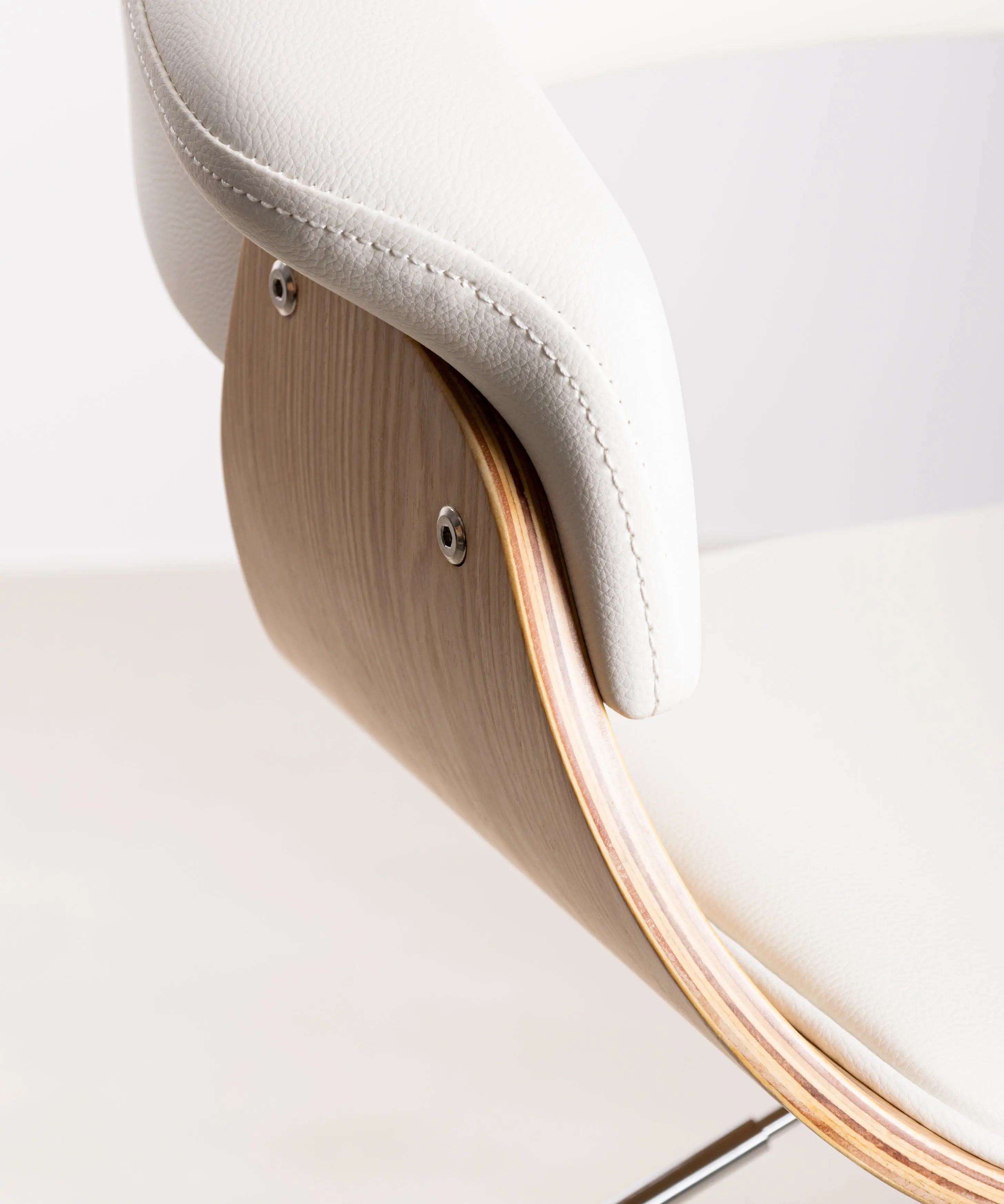 Taburete de Madera y Polipiel Regulable Beckett