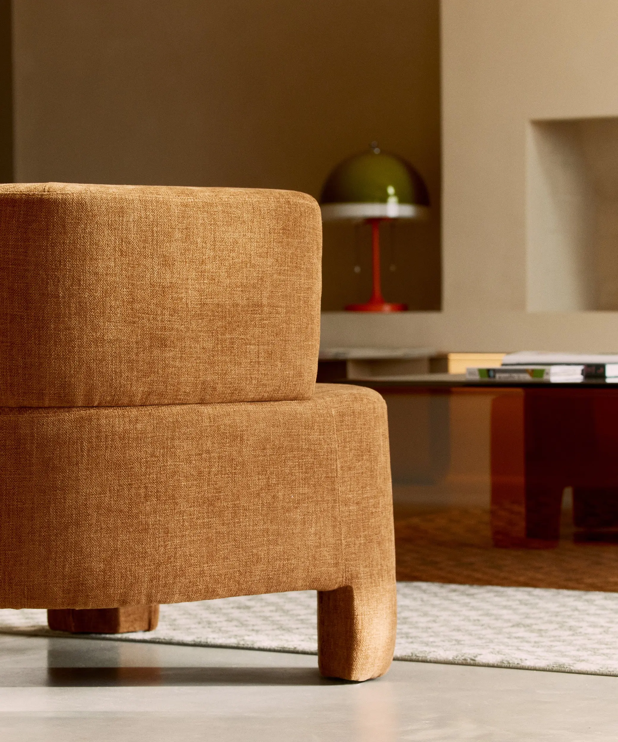 Sillón Tapizado con Reposabrazos Milo