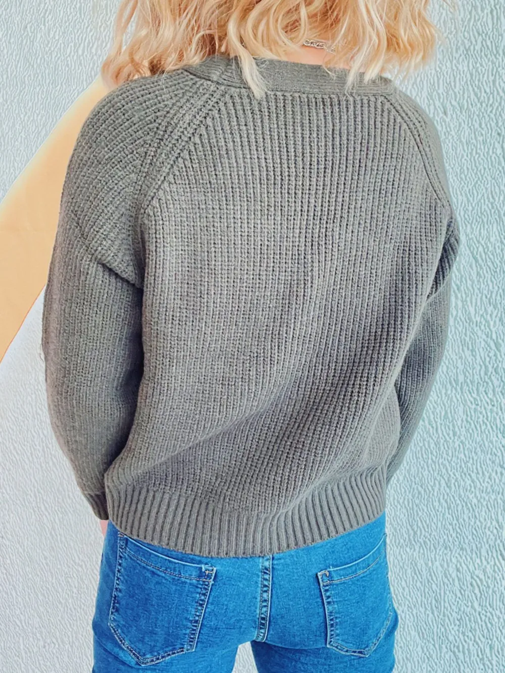 Women’s V-Neck Cable Knit Sweater Cardigan – Cropped Button-Up Short Jacket