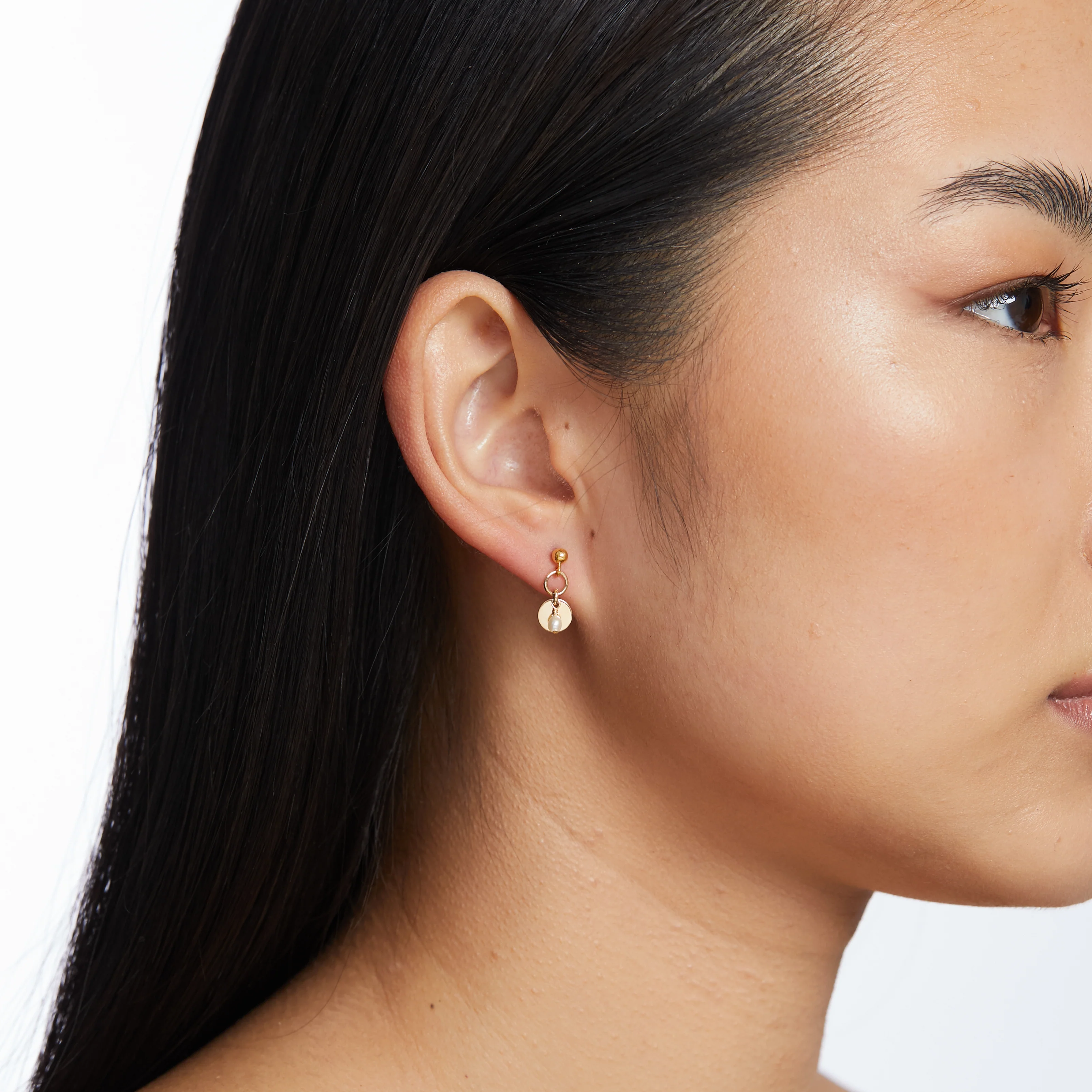 Sia Freshwater Pearl Earrings - Gold