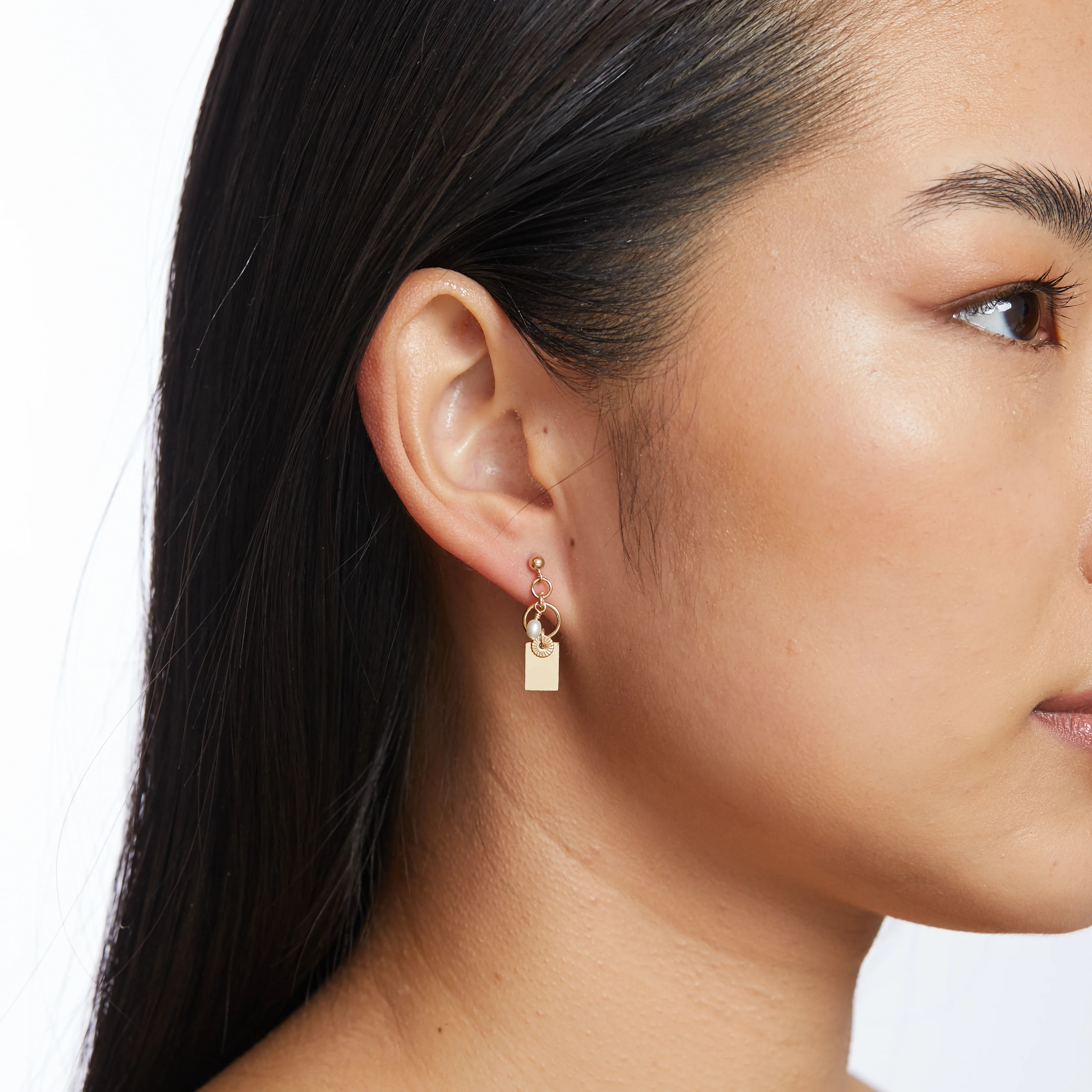 Indy Freshwater Pearl Earrings - Gold