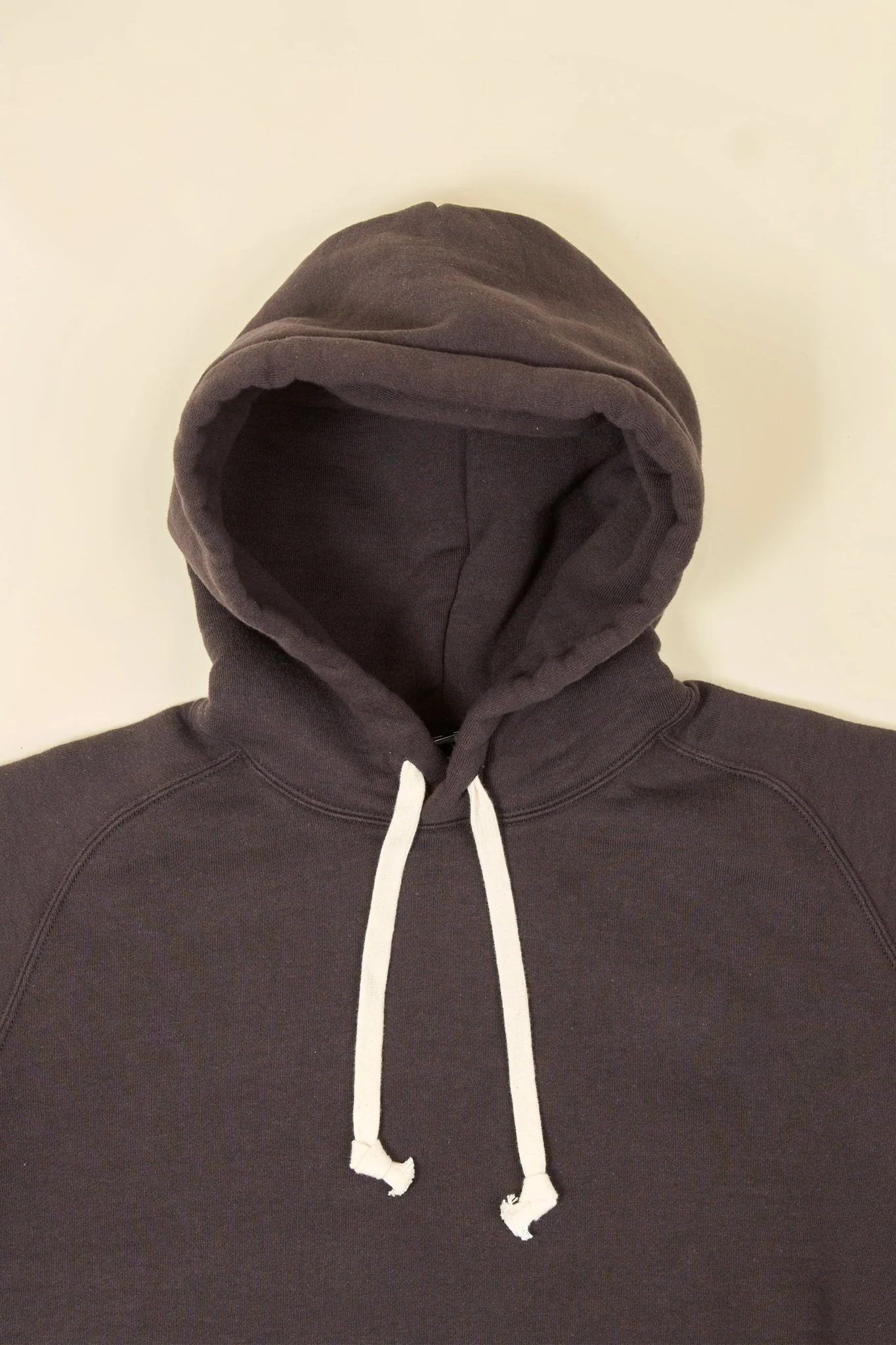 Pherrow's Loopwheel Hooded Raglan Sweatshirt - Sulphur Black