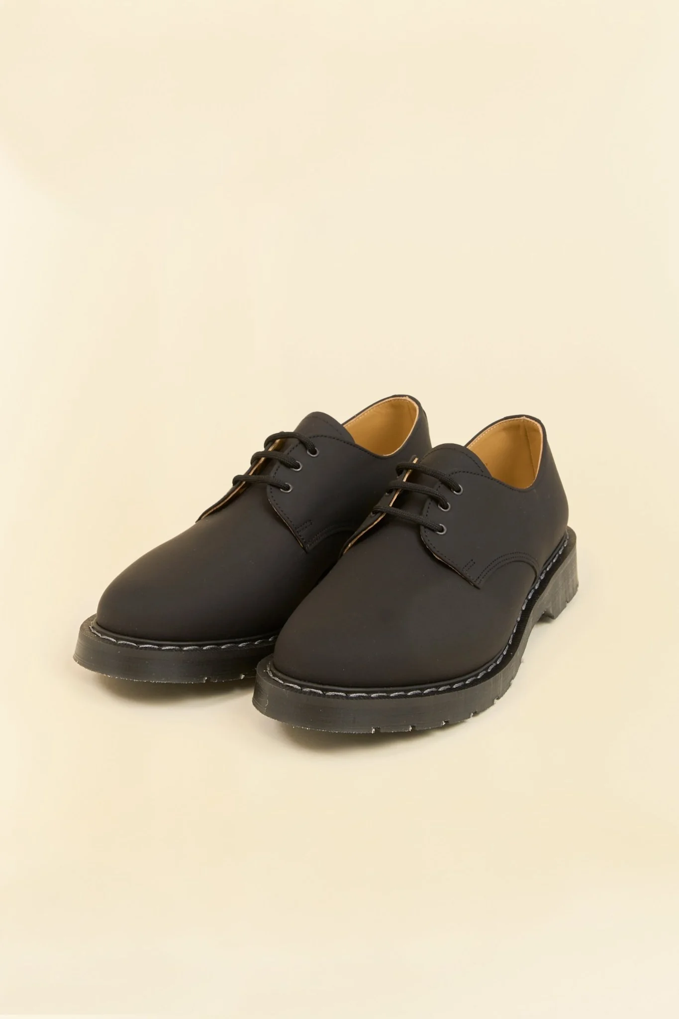 Solovair 3 Eye Gibson Shoe - Black Greasy