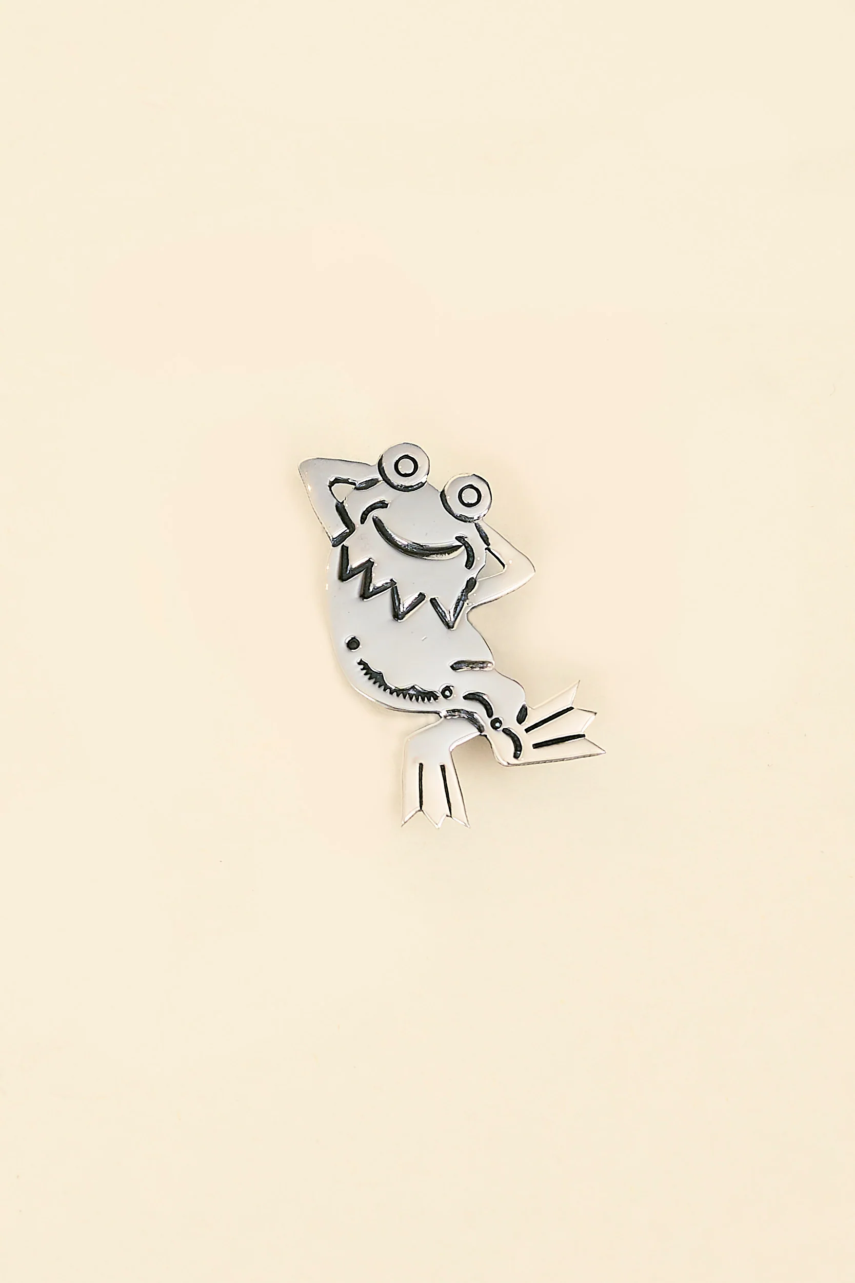 Munqa Frog Pin
