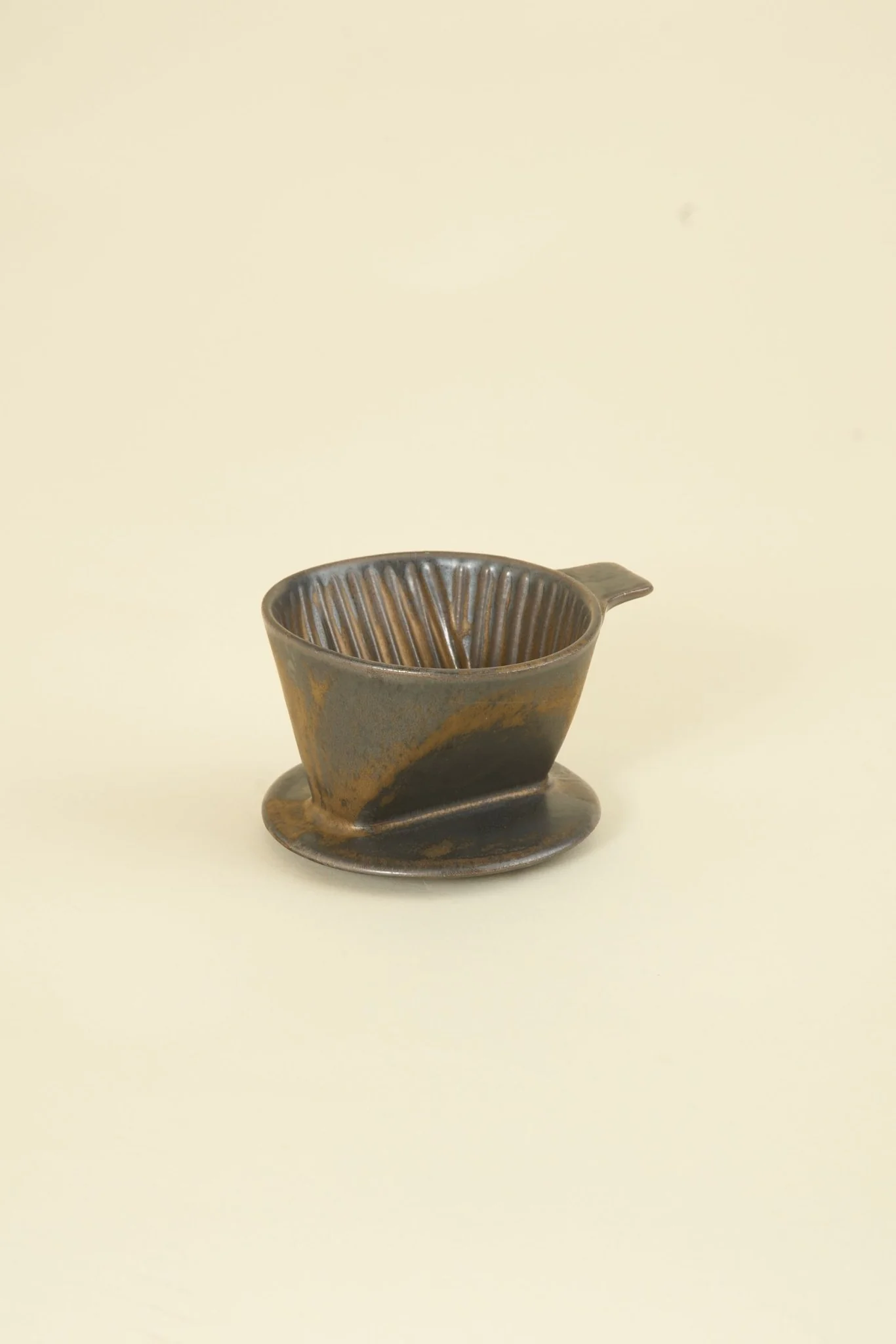 CHIPS Inc. Ancient Pottery Coffee Dripper - Brass
