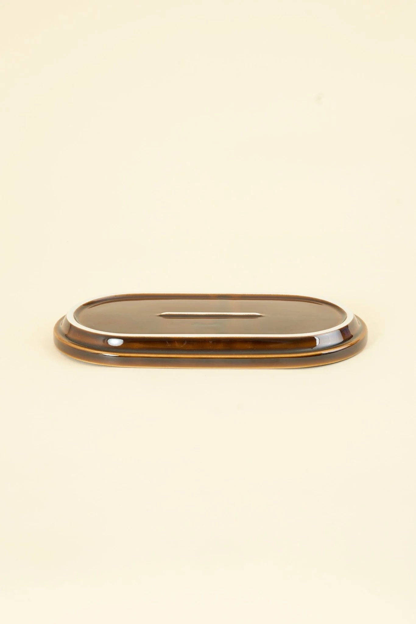 CHIPS Inc. Smith Stacking Oval Plate - Brown