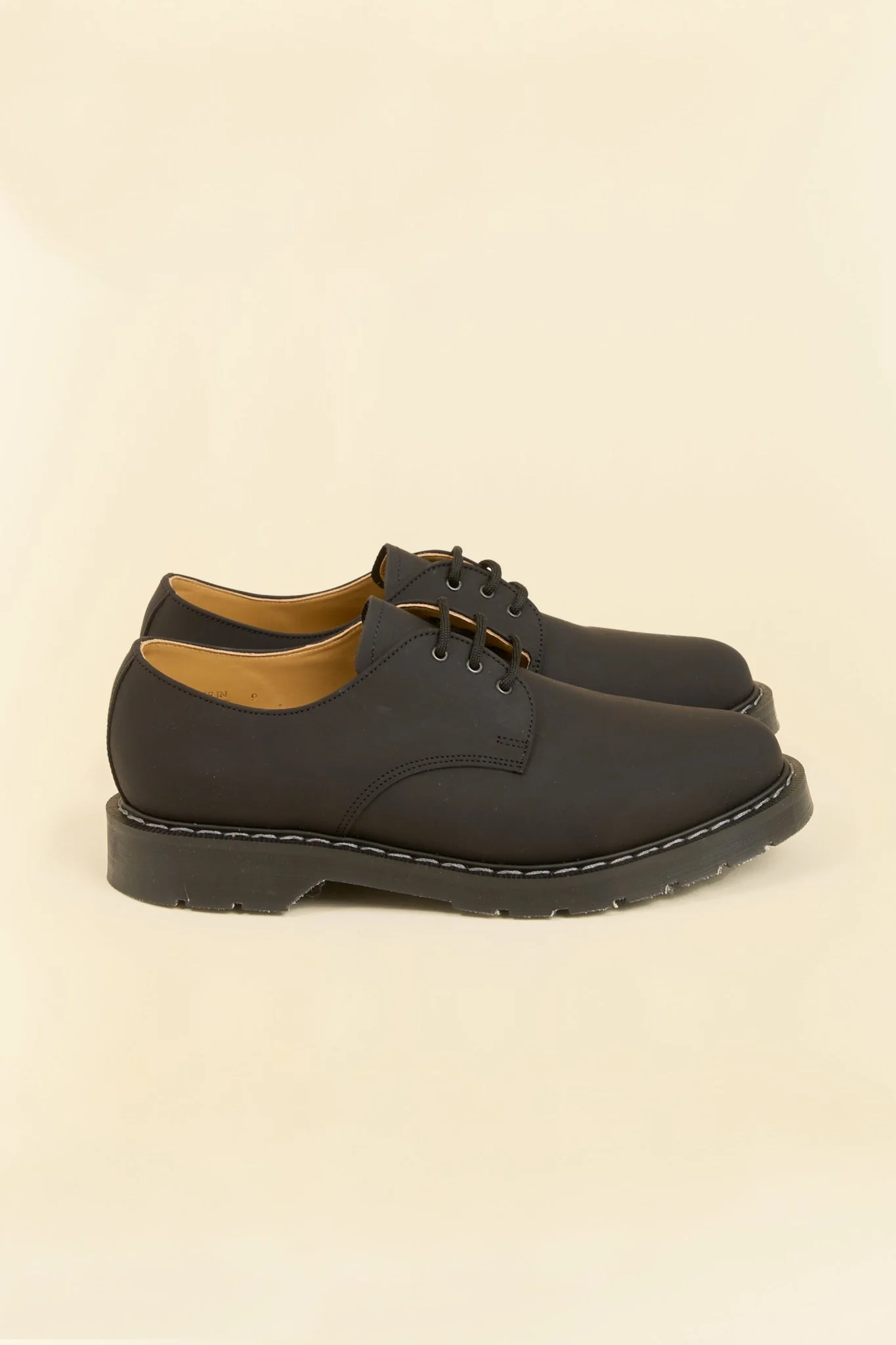 Solovair 3 Eye Gibson Shoe - Black Greasy