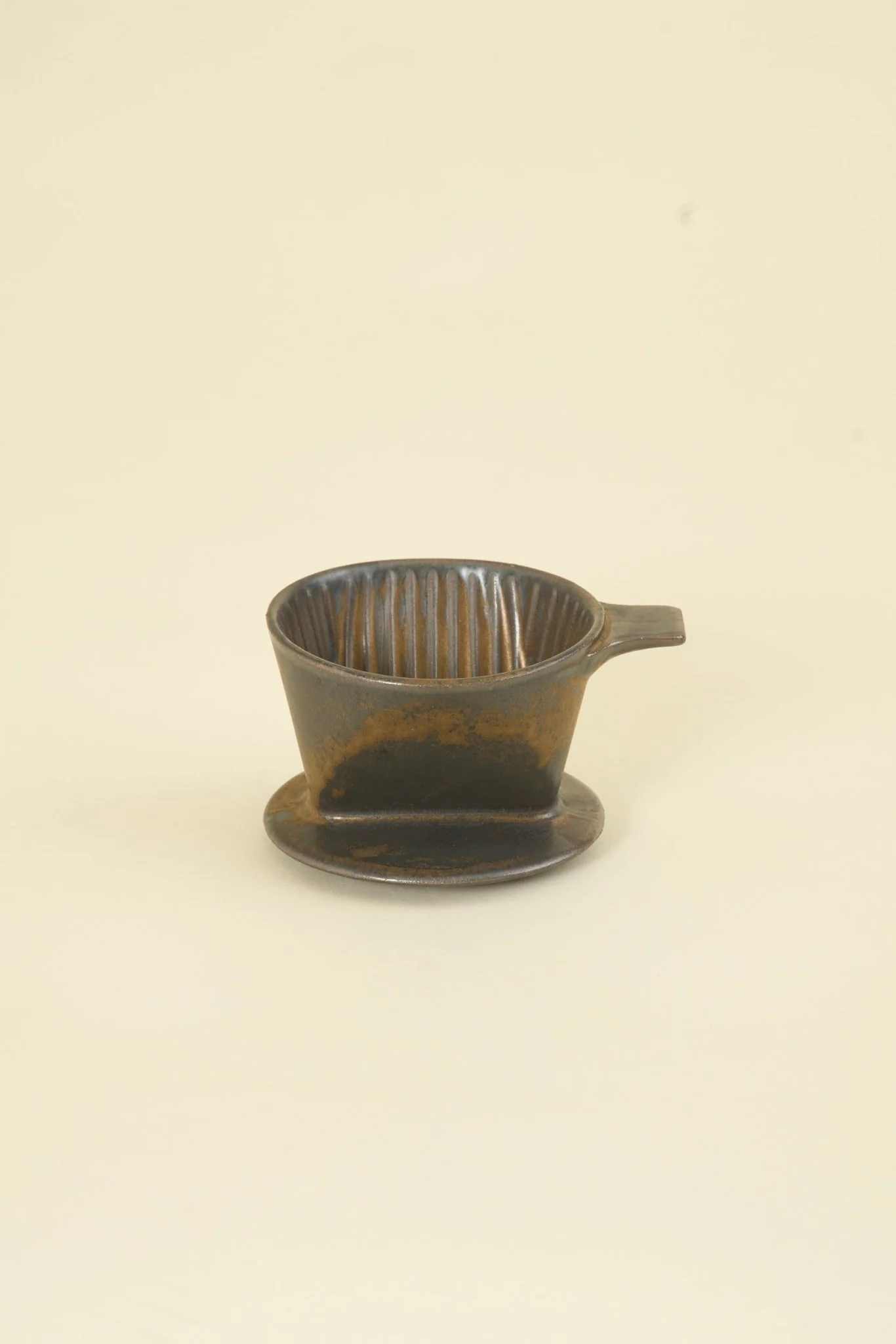 CHIPS Inc. Ancient Pottery Coffee Dripper - Brass