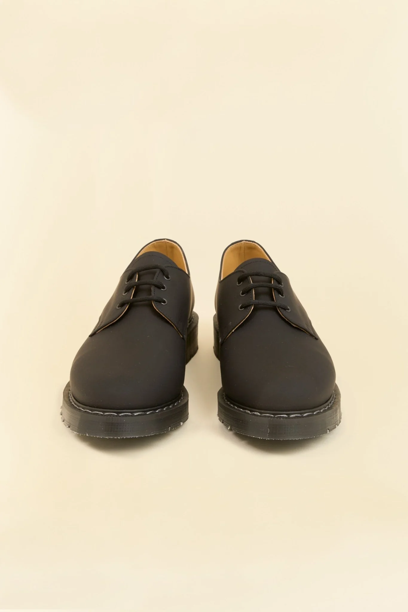 Solovair 3 Eye Gibson Shoe - Black Greasy