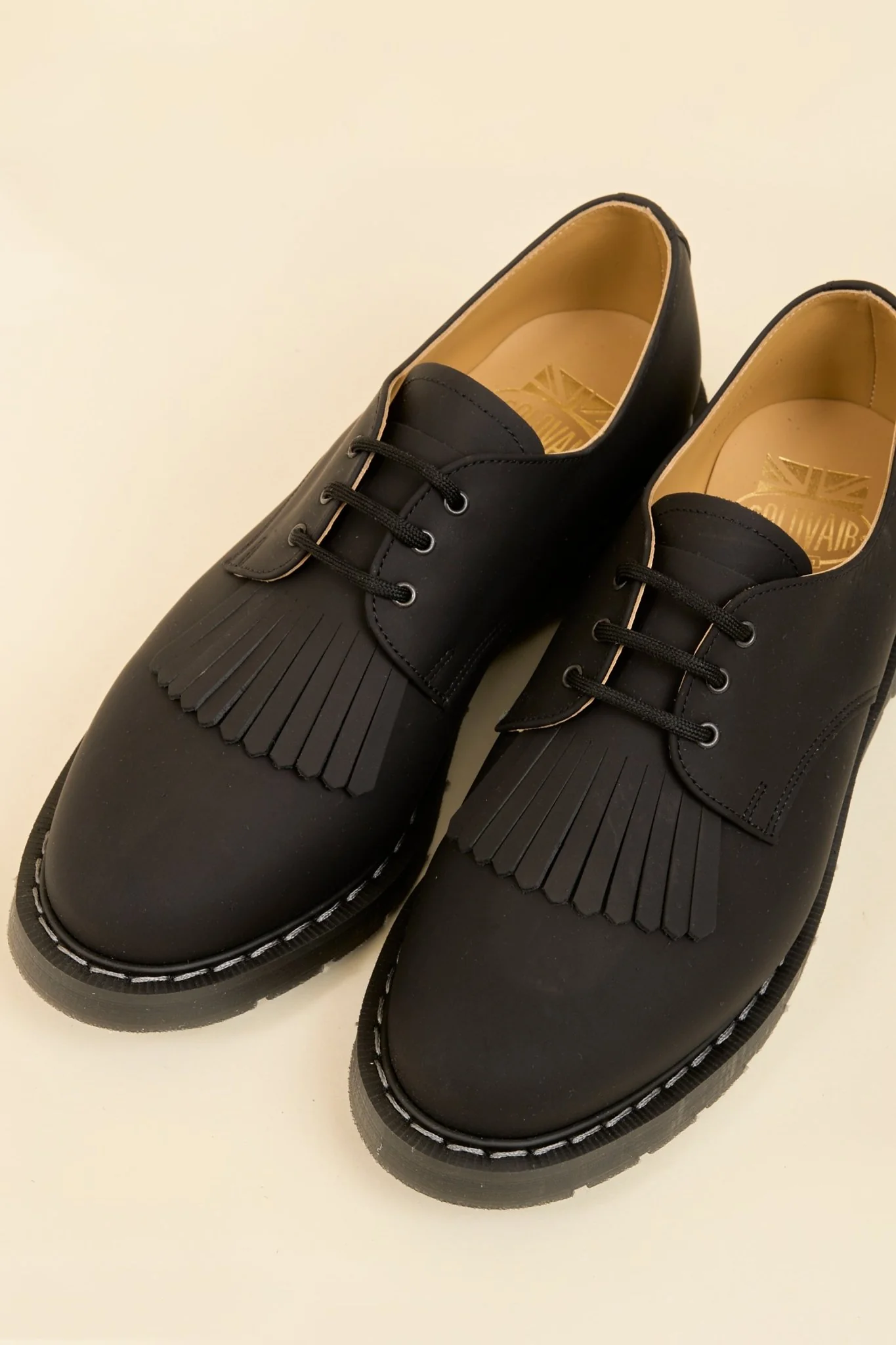 Solovair Kiltie - Black Greasy