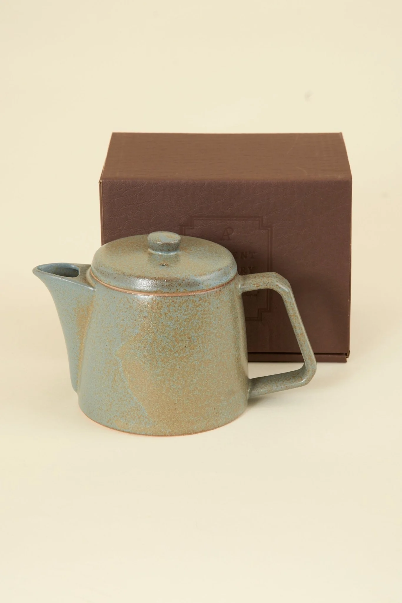 CHIPS Inc. Ancient Pottery Pot - Gray