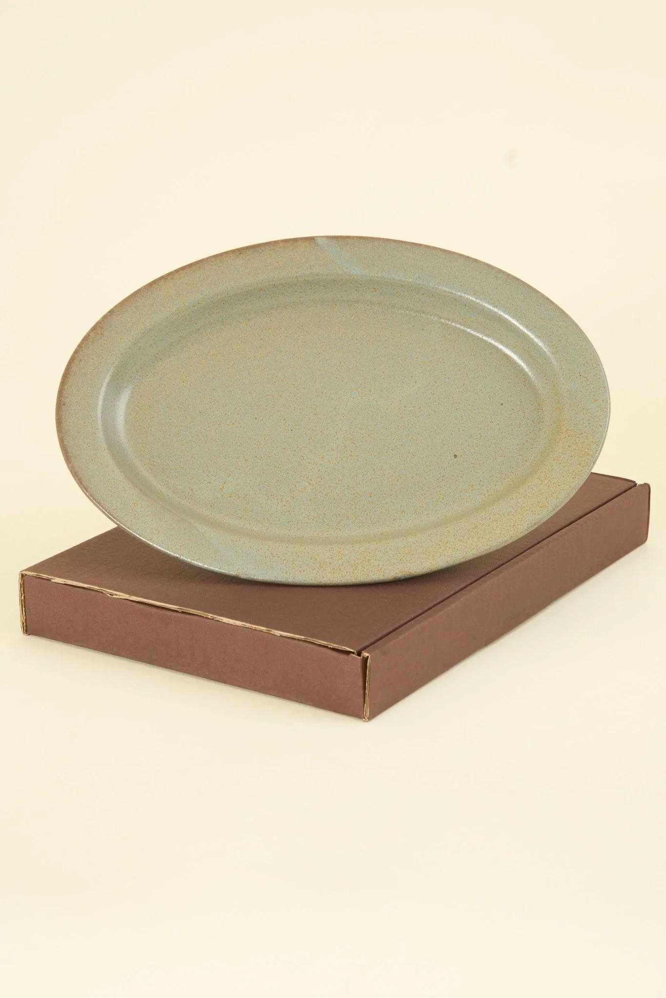 CHIPS Inc. Ancient Pottery Oval Plate - Gray