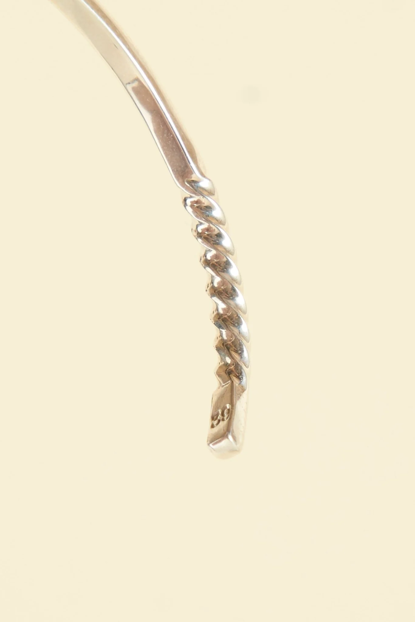 SunKu Twist Bangle - Silver