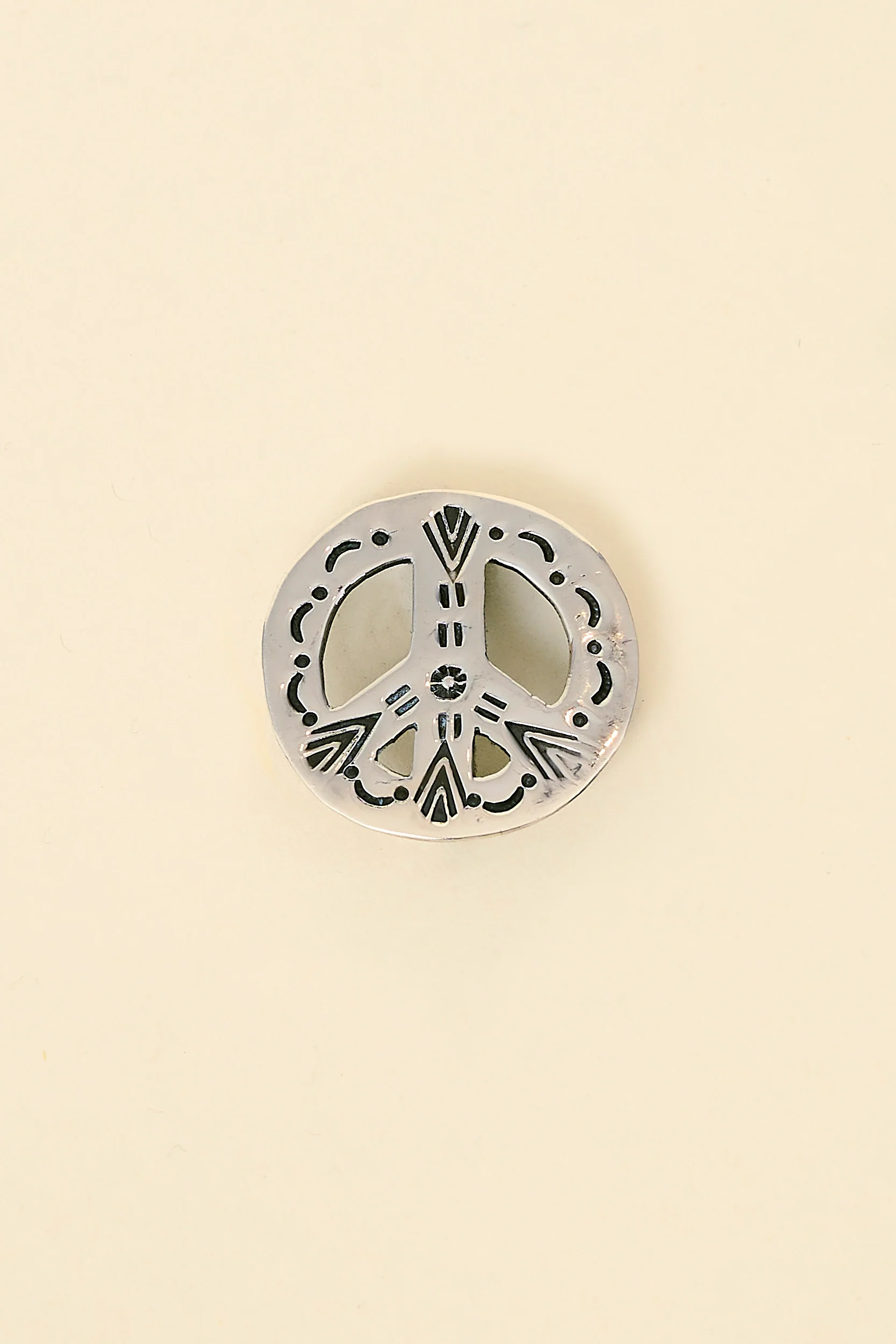Munqa Peace Pin