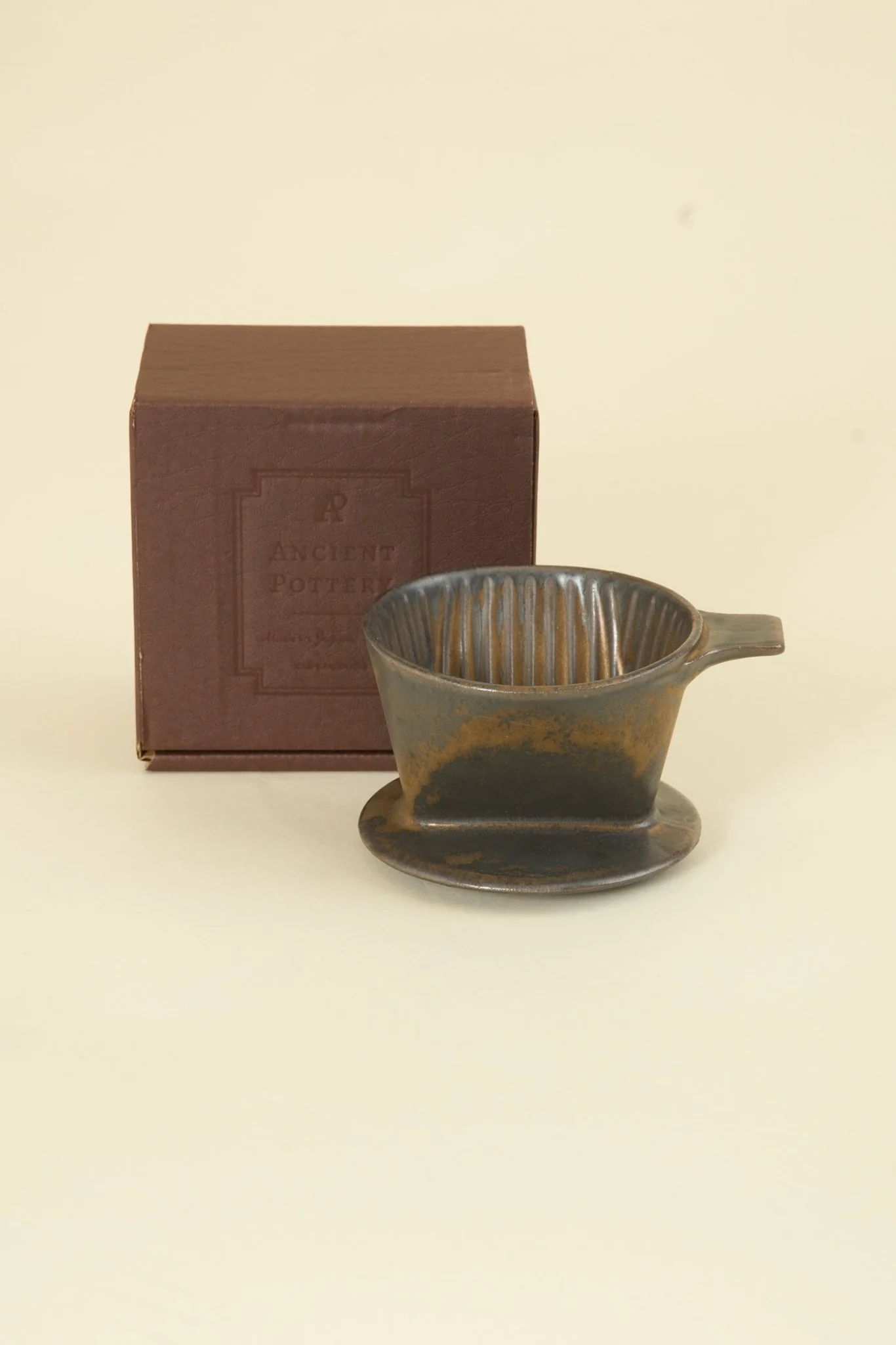 CHIPS Inc. Ancient Pottery Coffee Dripper - Brass
