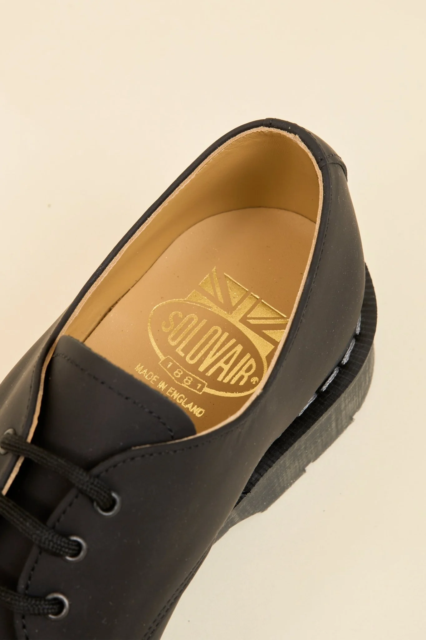 Solovair 3 Eye Gibson Shoe - Black Greasy