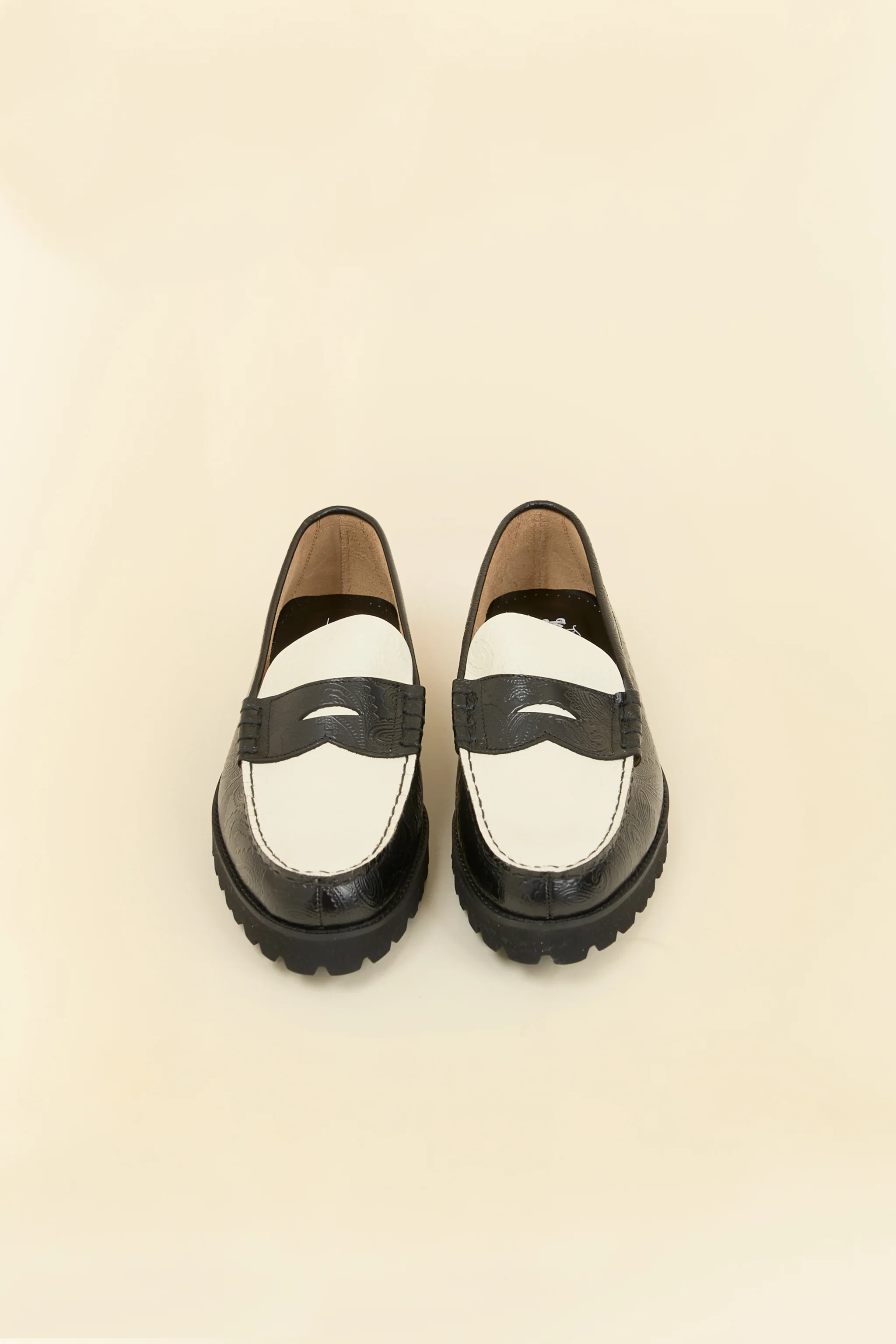 Kenford Shoes Tank Sole Loafer - Black/White Paisley