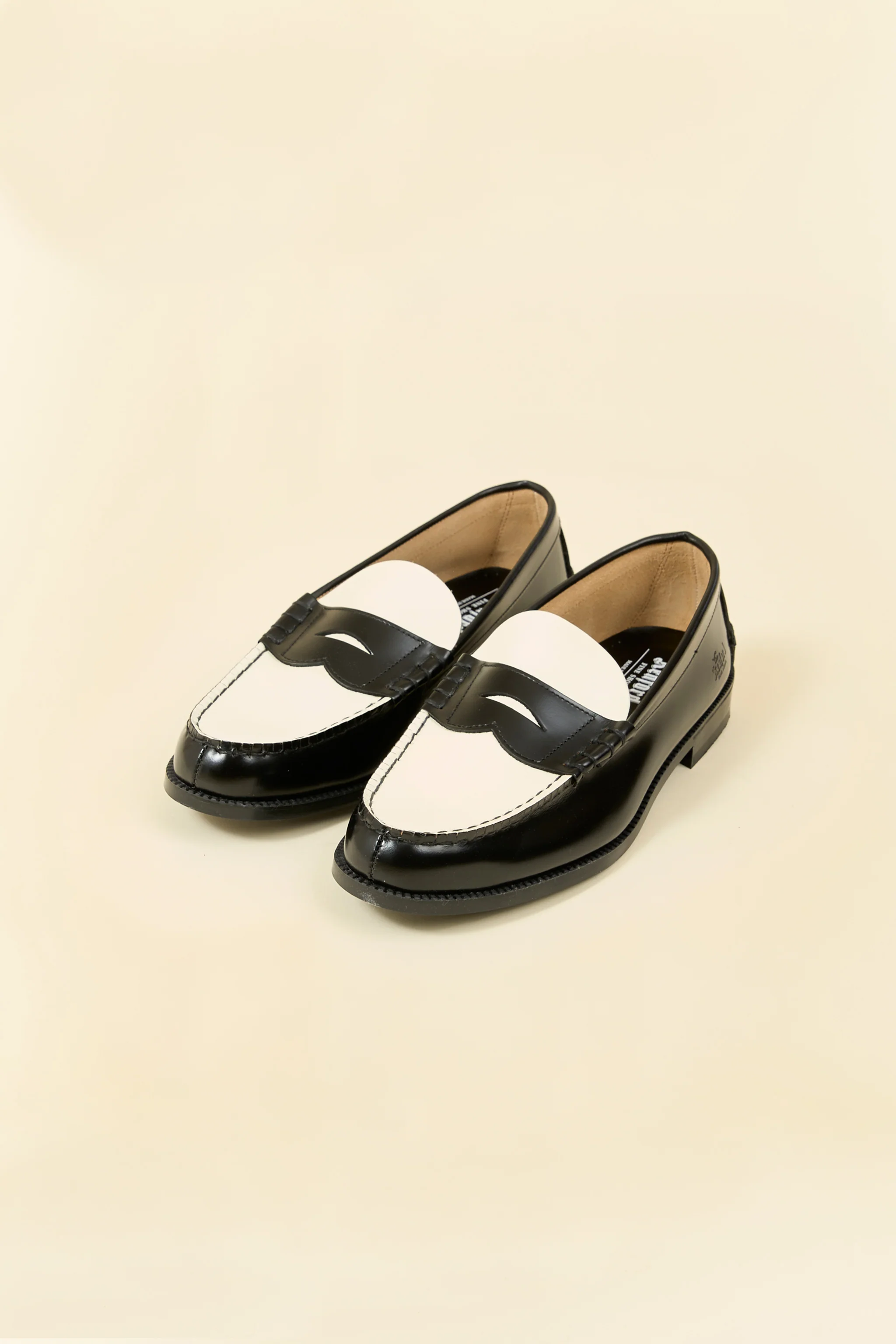 Kenford Shoes Combi Loafer - Black / White