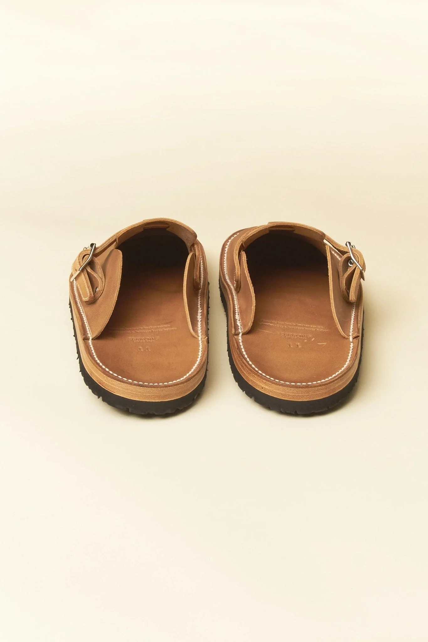 Zerrows Slit Sandal - Natural