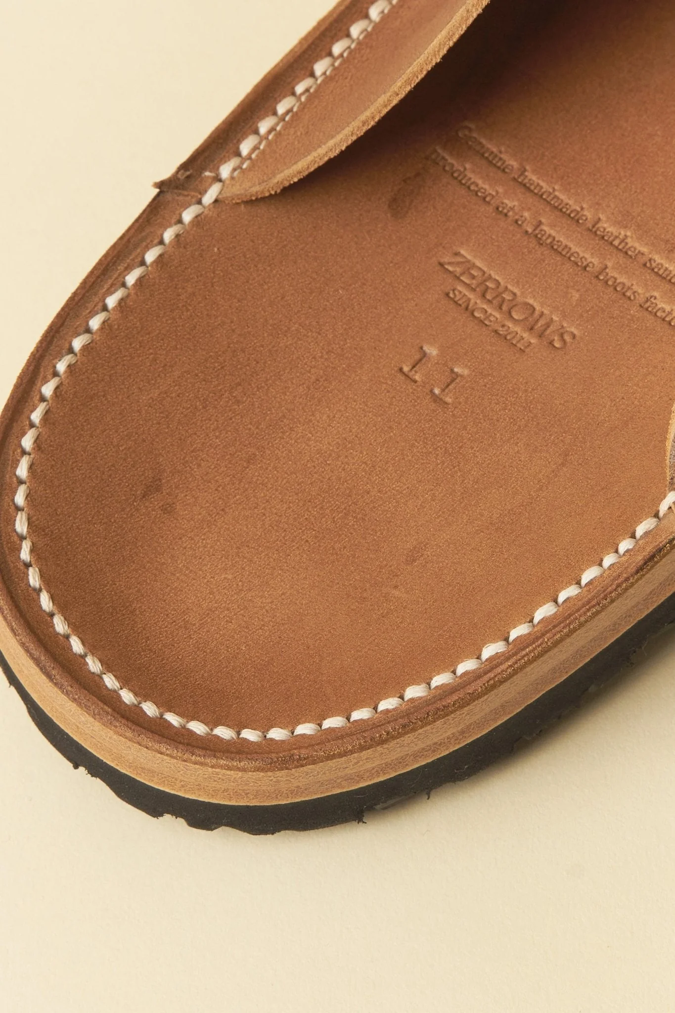 Zerrows Slit Sandal - Natural