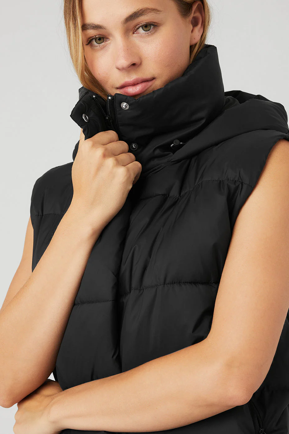 Gold Rush Puffer Vest - Black