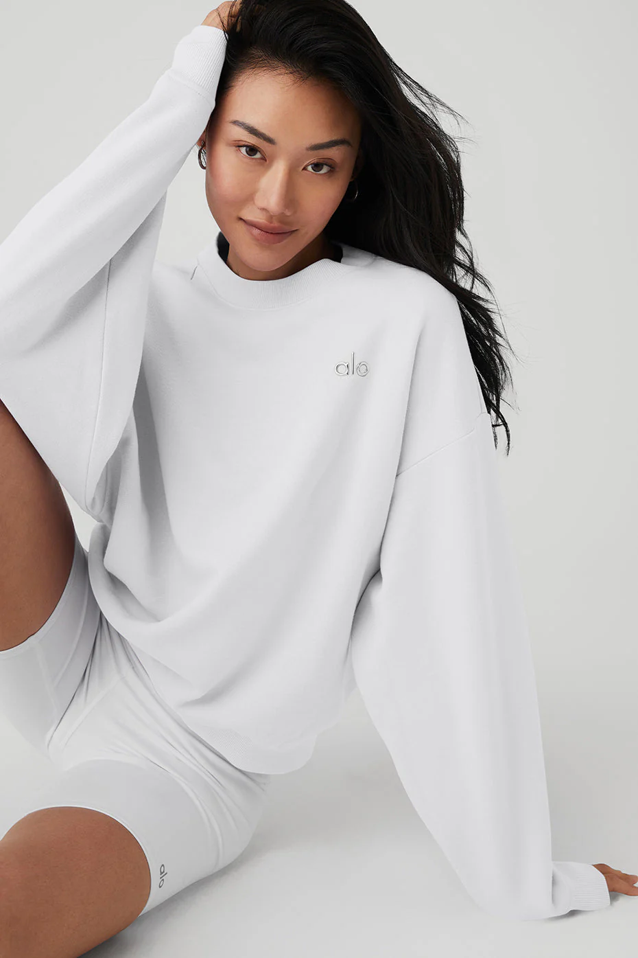 Accolade Crew Neck Pullover - White