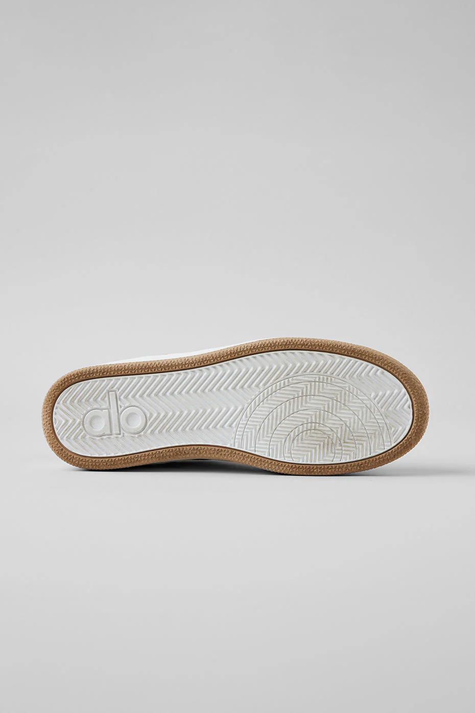 ALO Recovery Mode Sneaker - Gravel/White