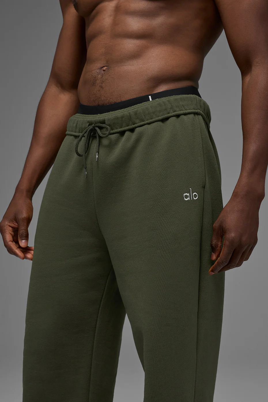 Accolade Straight Leg Sweatpant - Green Olive