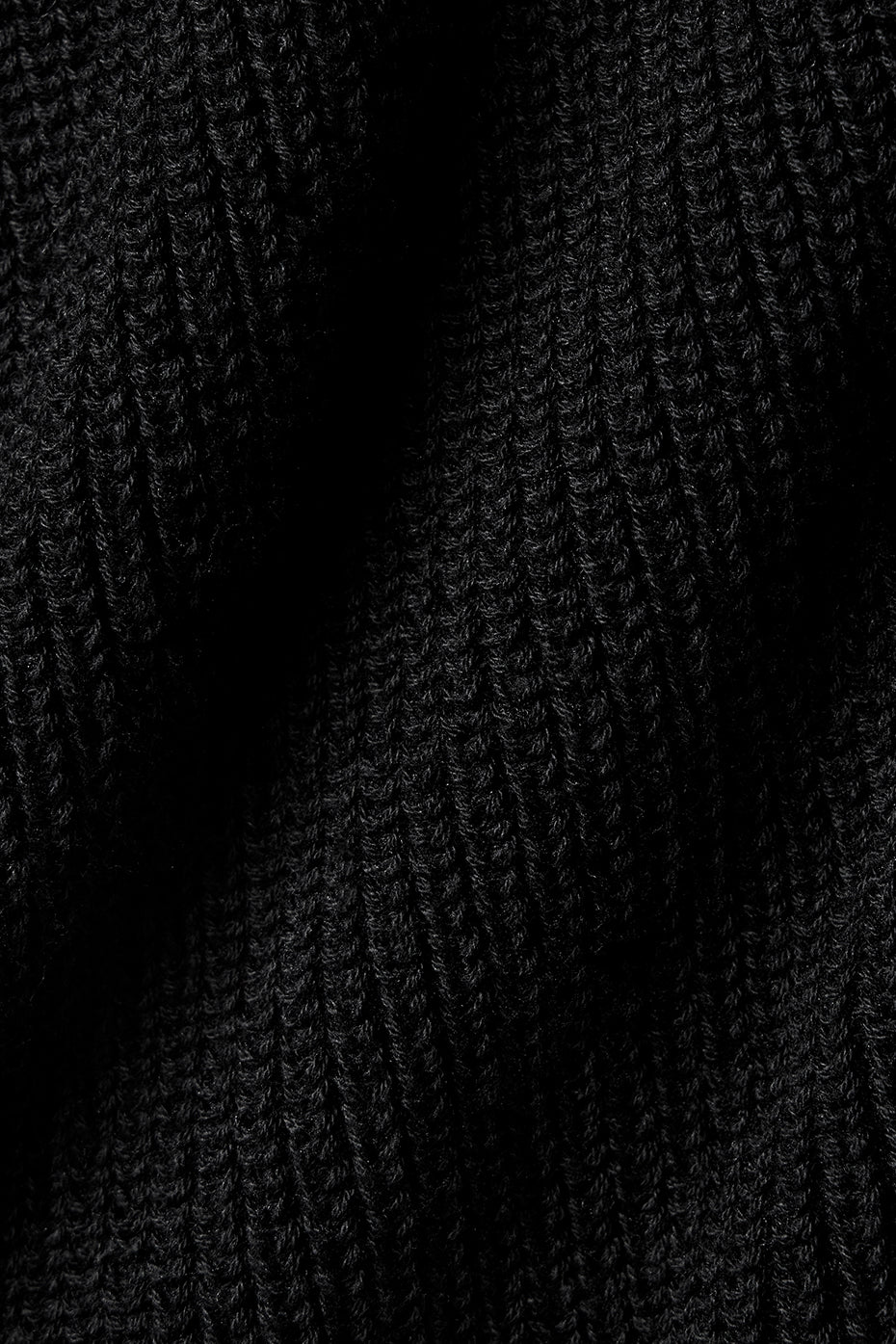 Supernatural Sweater Short - Black