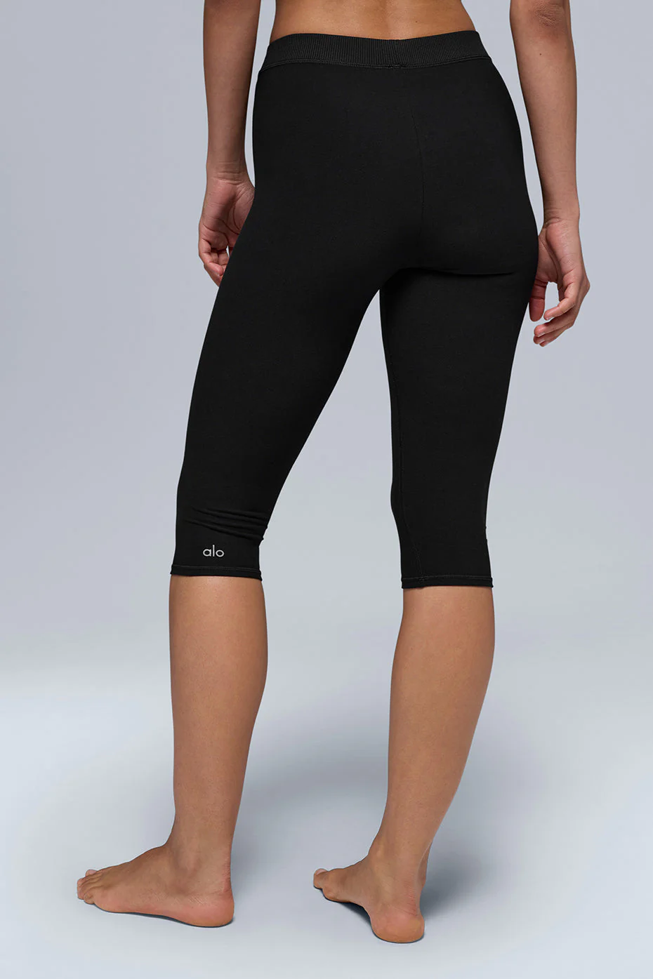 Alosoft High-Waist Iconic 90's Capri - Black