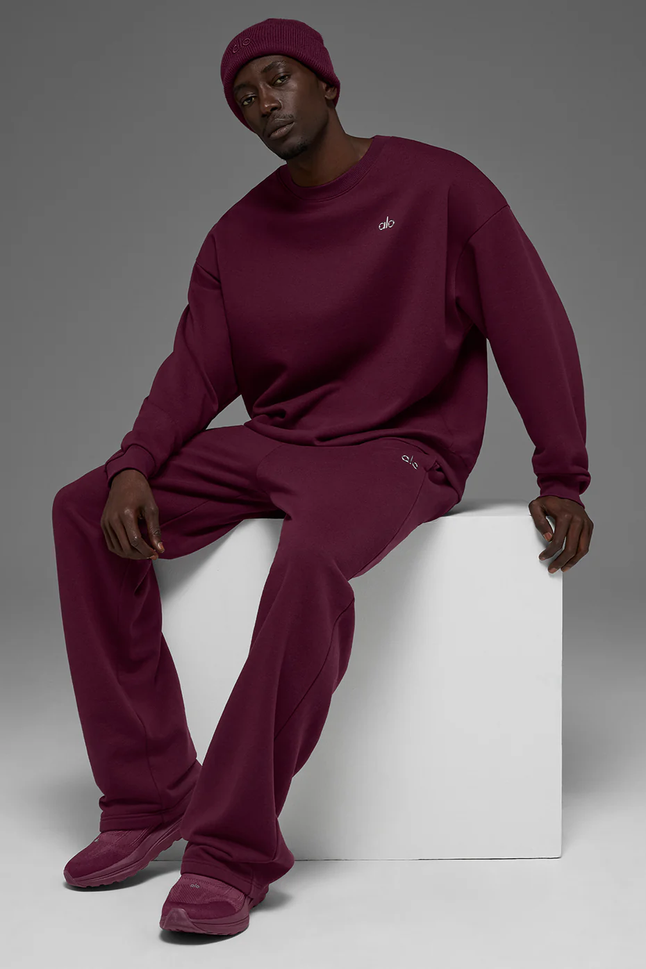 Accolade Straight Leg Sweatpant - Burgundy