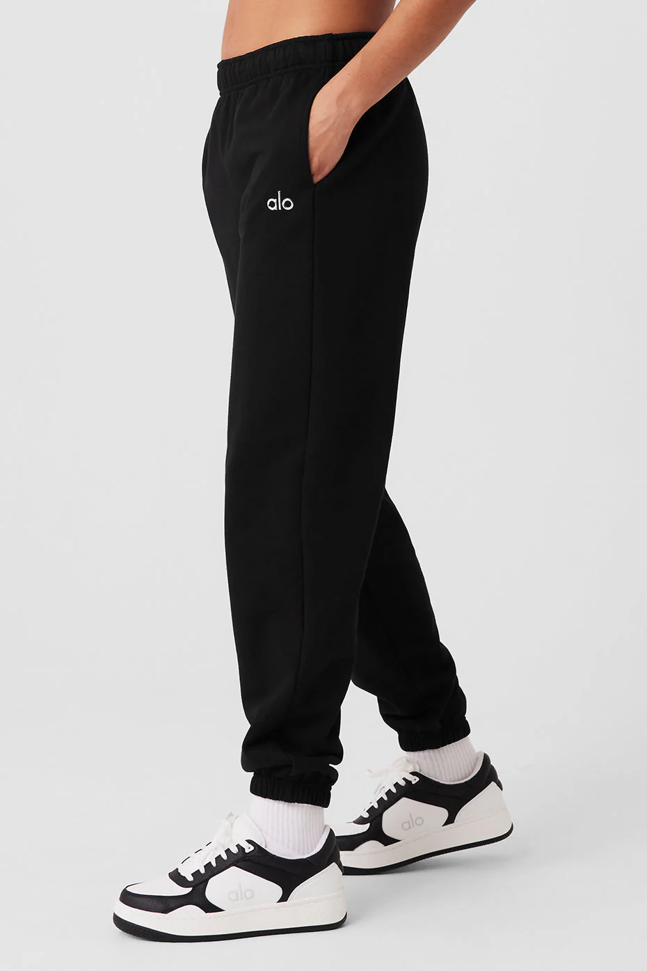 Accolade Sweatpant - Black