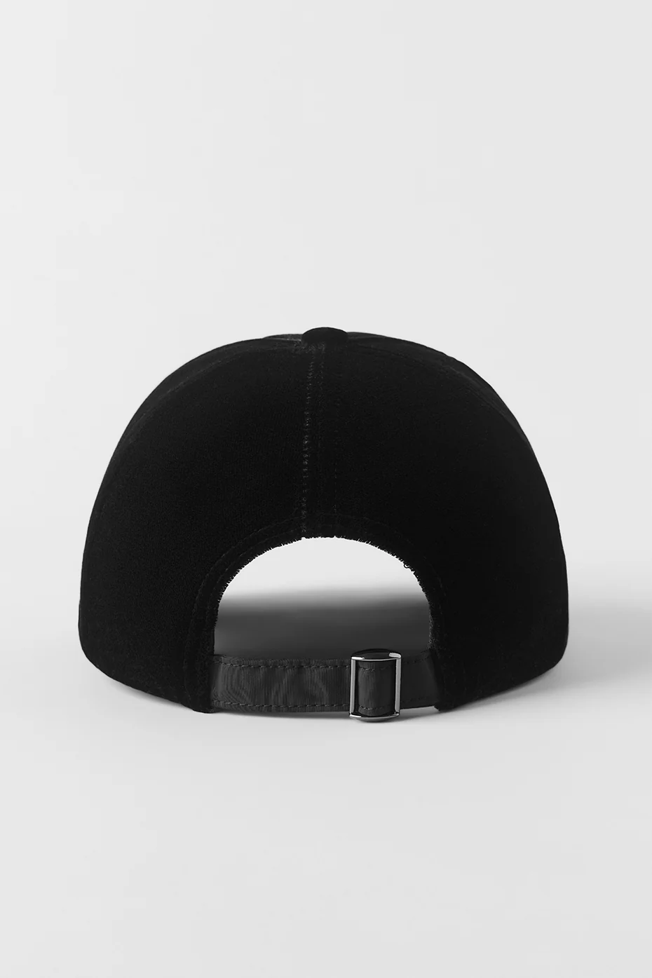 Velvet Off-Duty Cap - Black