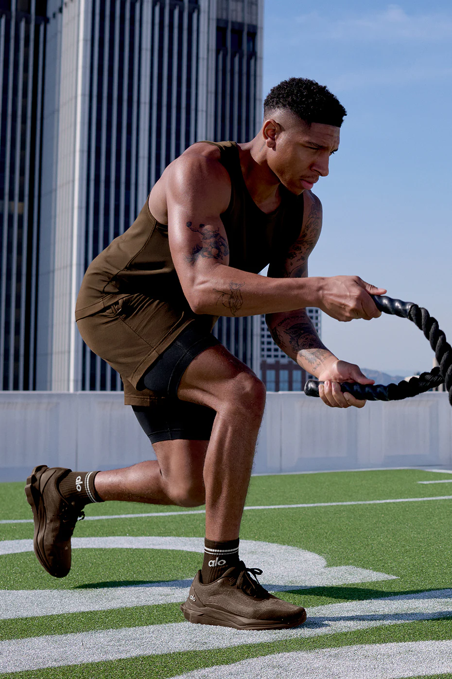 Conquer React 2-In-1 Performance Short - Espresso/Black