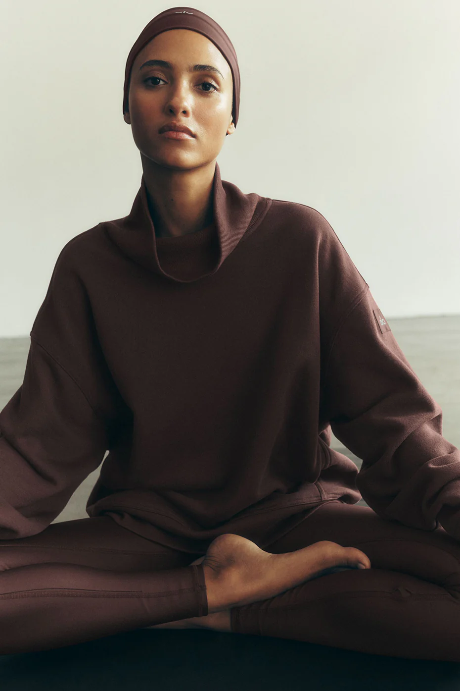 Hazy Mock Neck Pullover - Brownstone