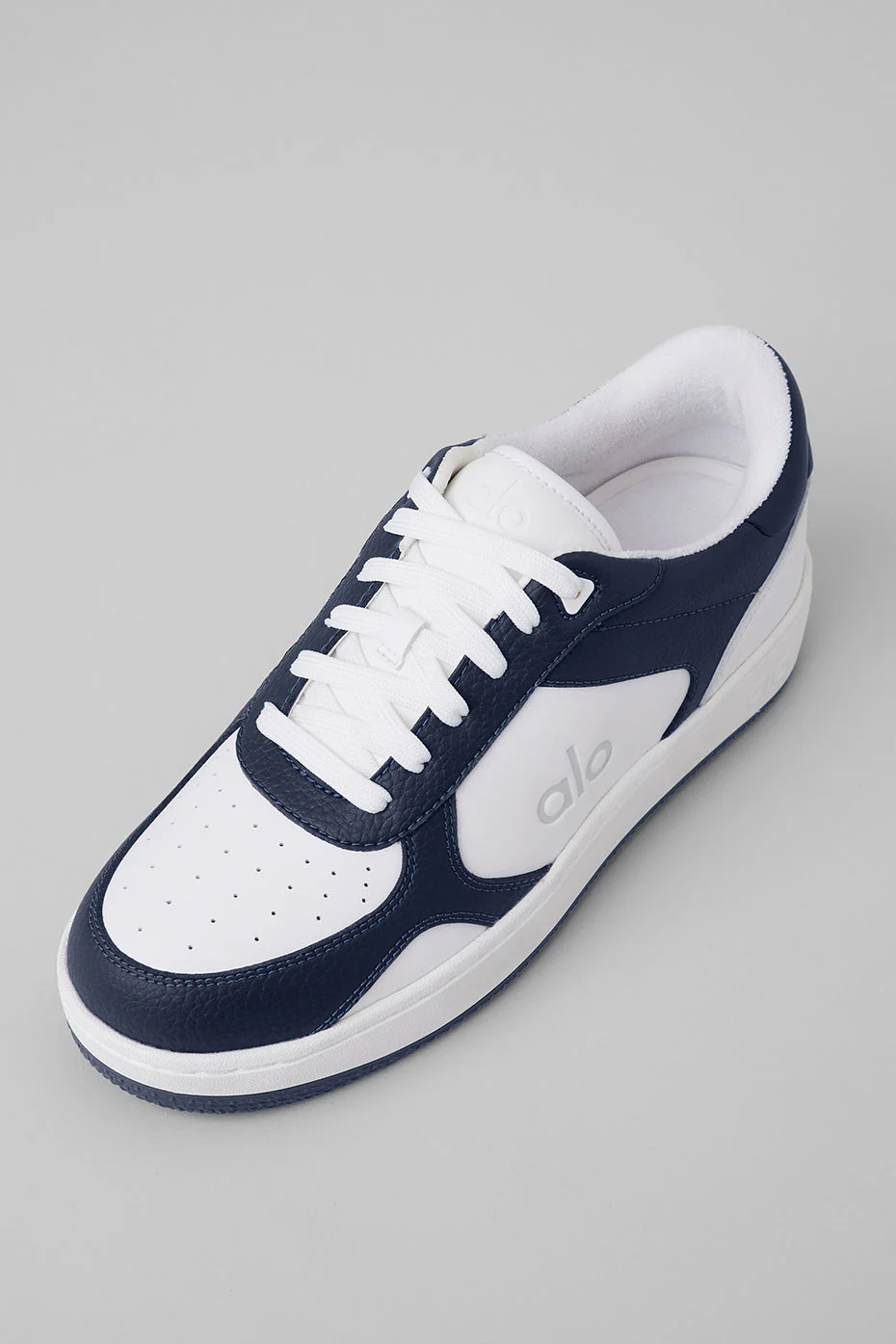 ALO Recovery Mode Sneaker - Navy/White