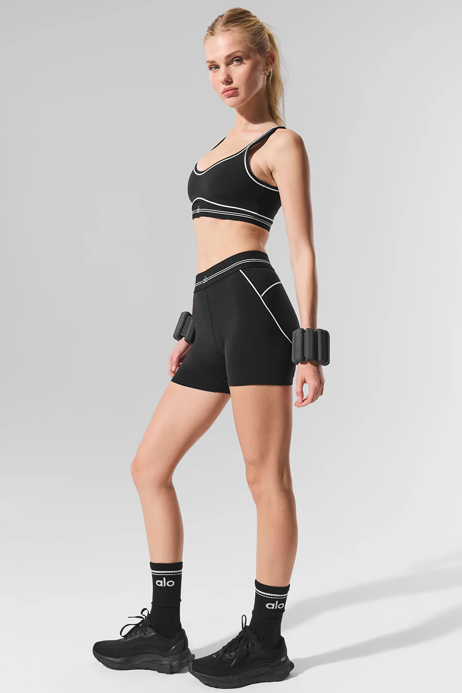 4�� Airbrush High-Waist Heart Throb Short - Black/White