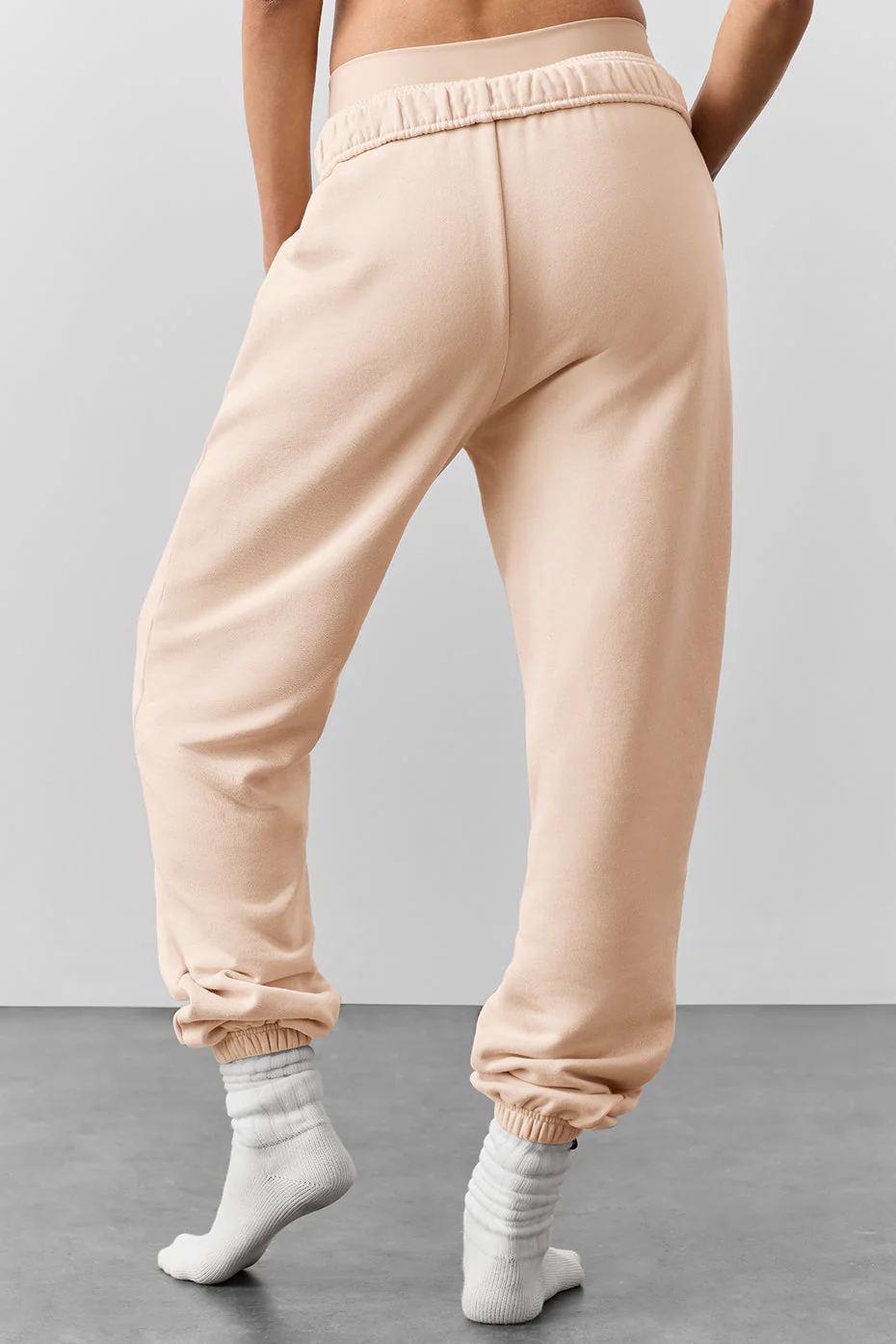 Accolade Sweatpant - Macadamia