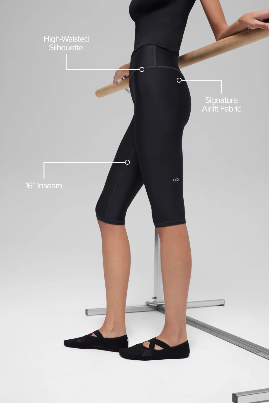 16'' High-Waist Airlift Capri - Black