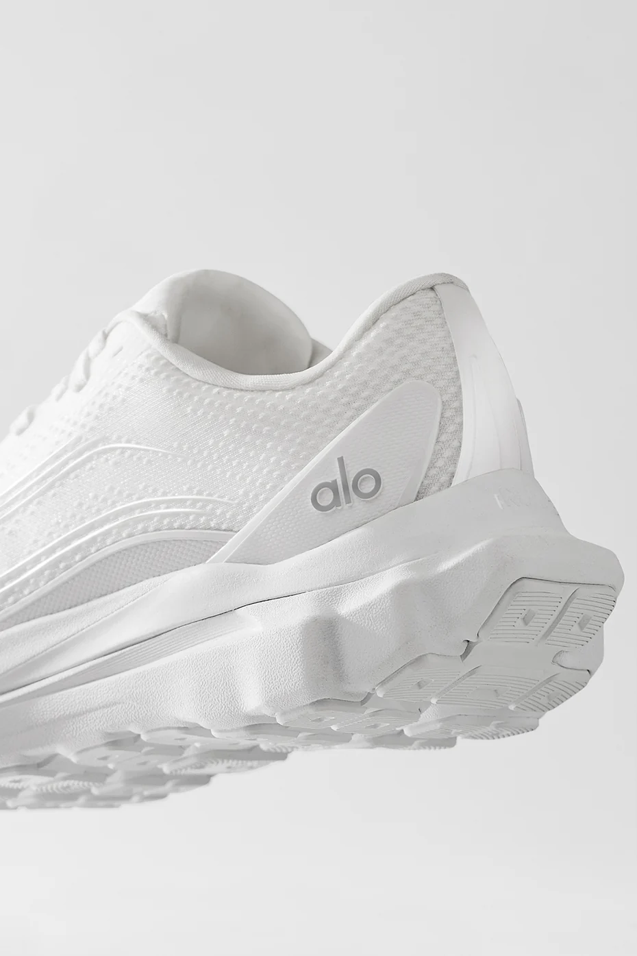 ALO Runner - White/White