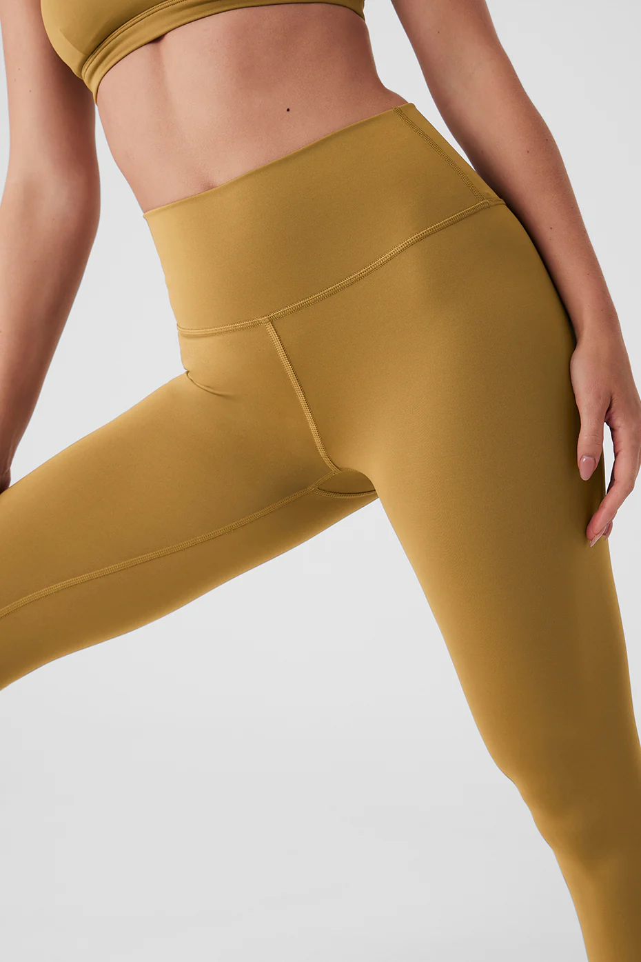 7/8 High-Waist Airlift Legging - Golden Olive Branch