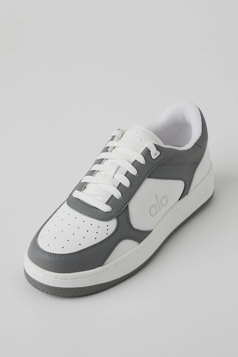 ALO Recovery Mode Sneaker - Grey/White
